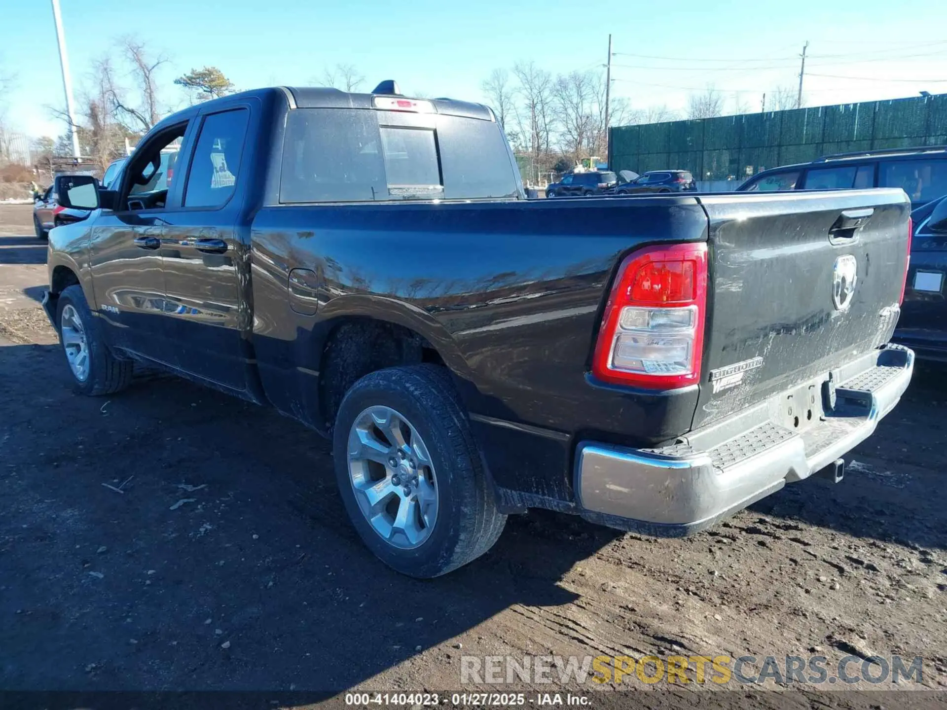 3 Photograph of a damaged car 1C6RRFBG3NN341419 RAM 1500 2022