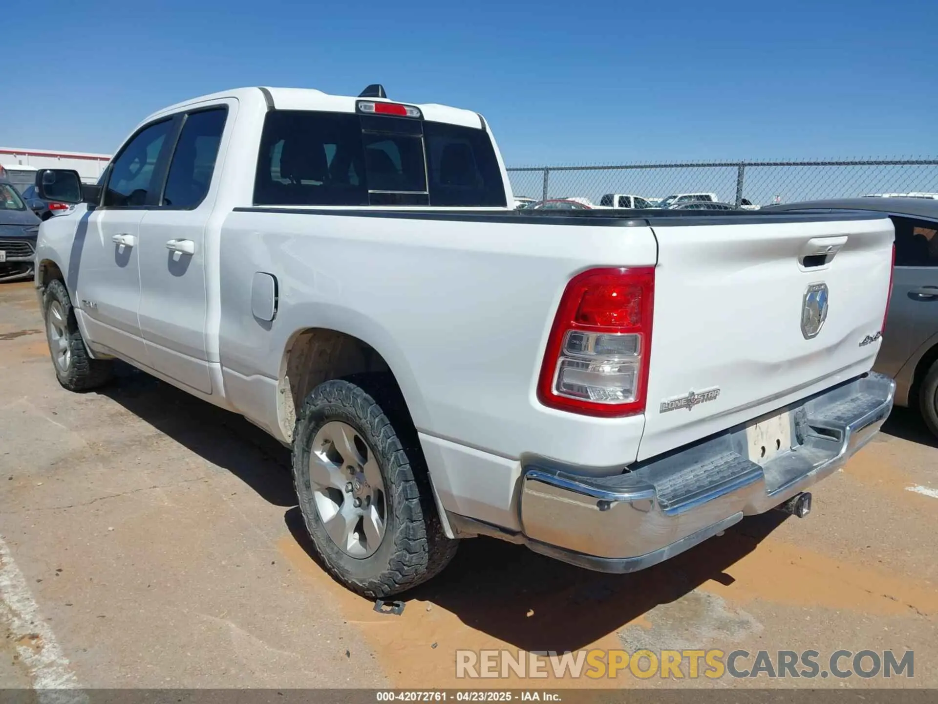 3 Photograph of a damaged car 1C6RRFBG9NN213153 RAM 1500 2022