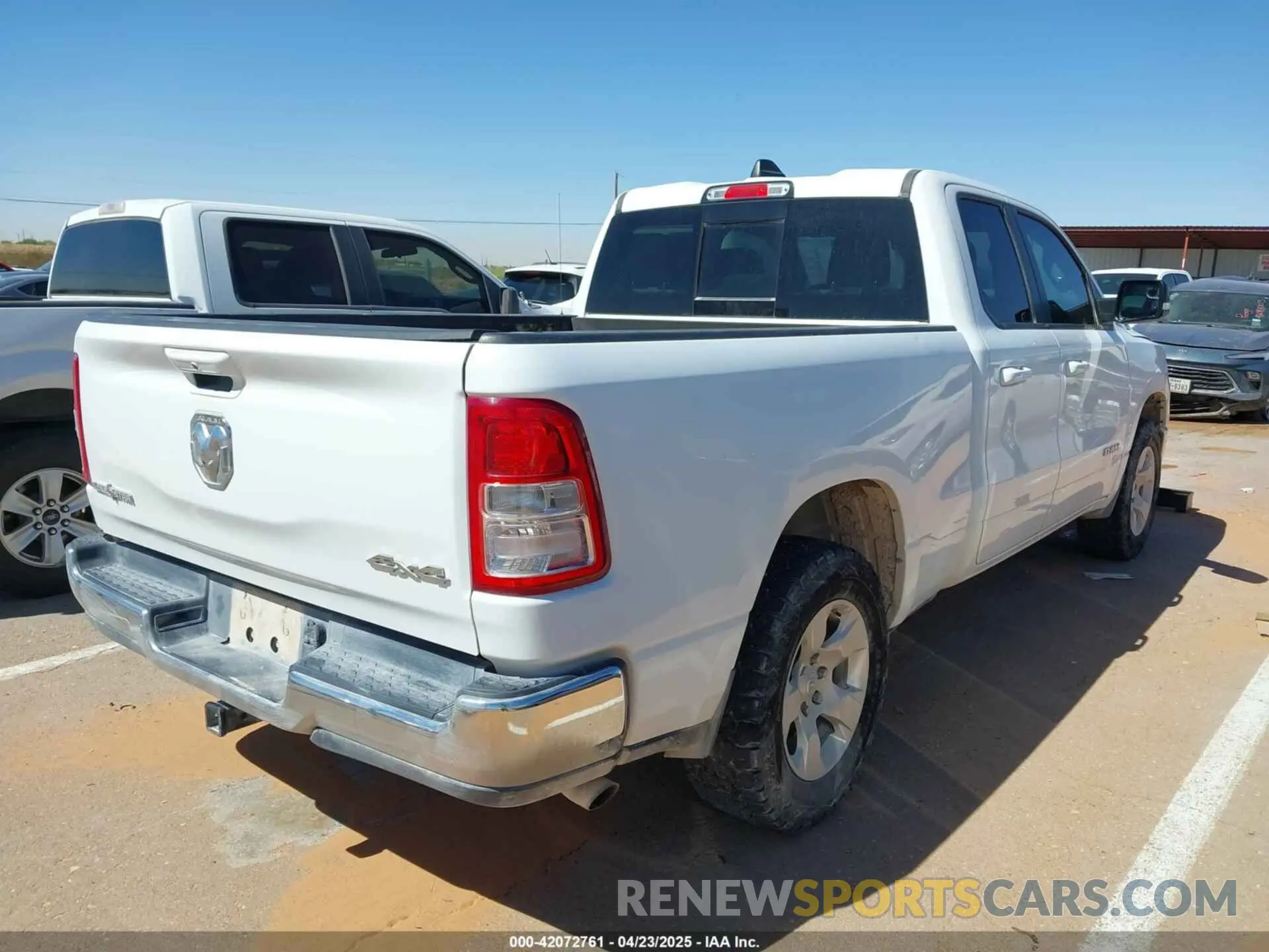4 Photograph of a damaged car 1C6RRFBG9NN213153 RAM 1500 2022