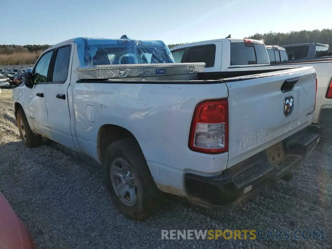 2 Photograph of a damaged car 1C6RRFCG2NN384115 RAM 1500 2022