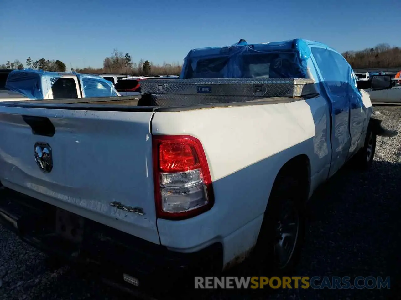 3 Photograph of a damaged car 1C6RRFCG2NN384115 RAM 1500 2022