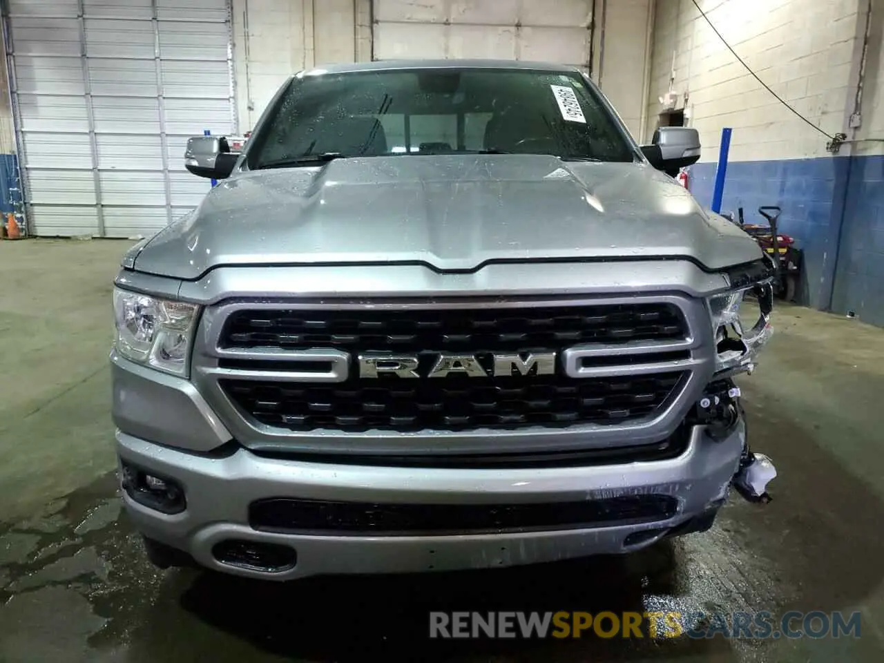 5 Photograph of a damaged car 1C6RRFFG2NN297441 RAM 1500 2022