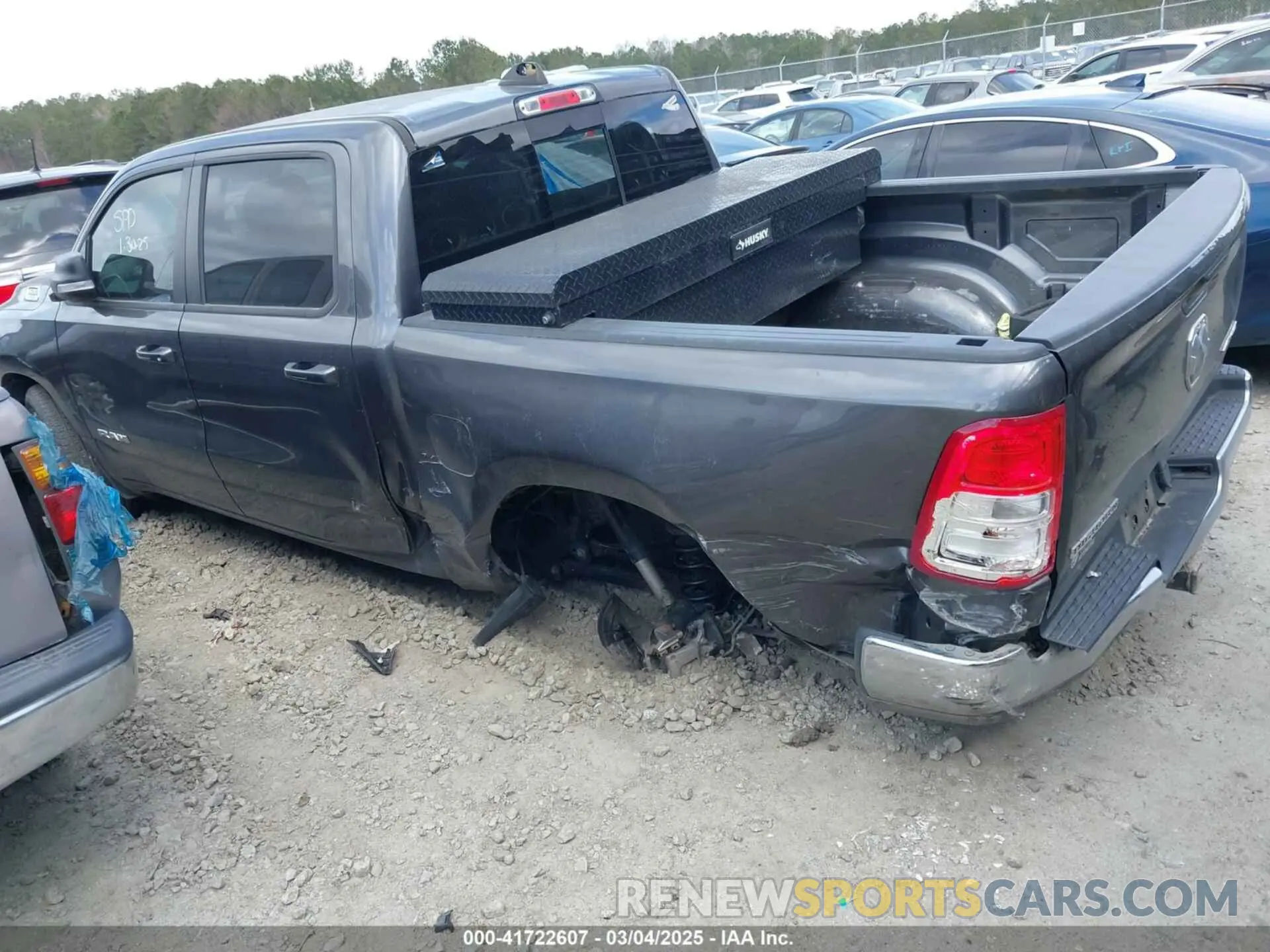 3 Photograph of a damaged car 1C6RRFFG2NN460699 RAM 1500 2022