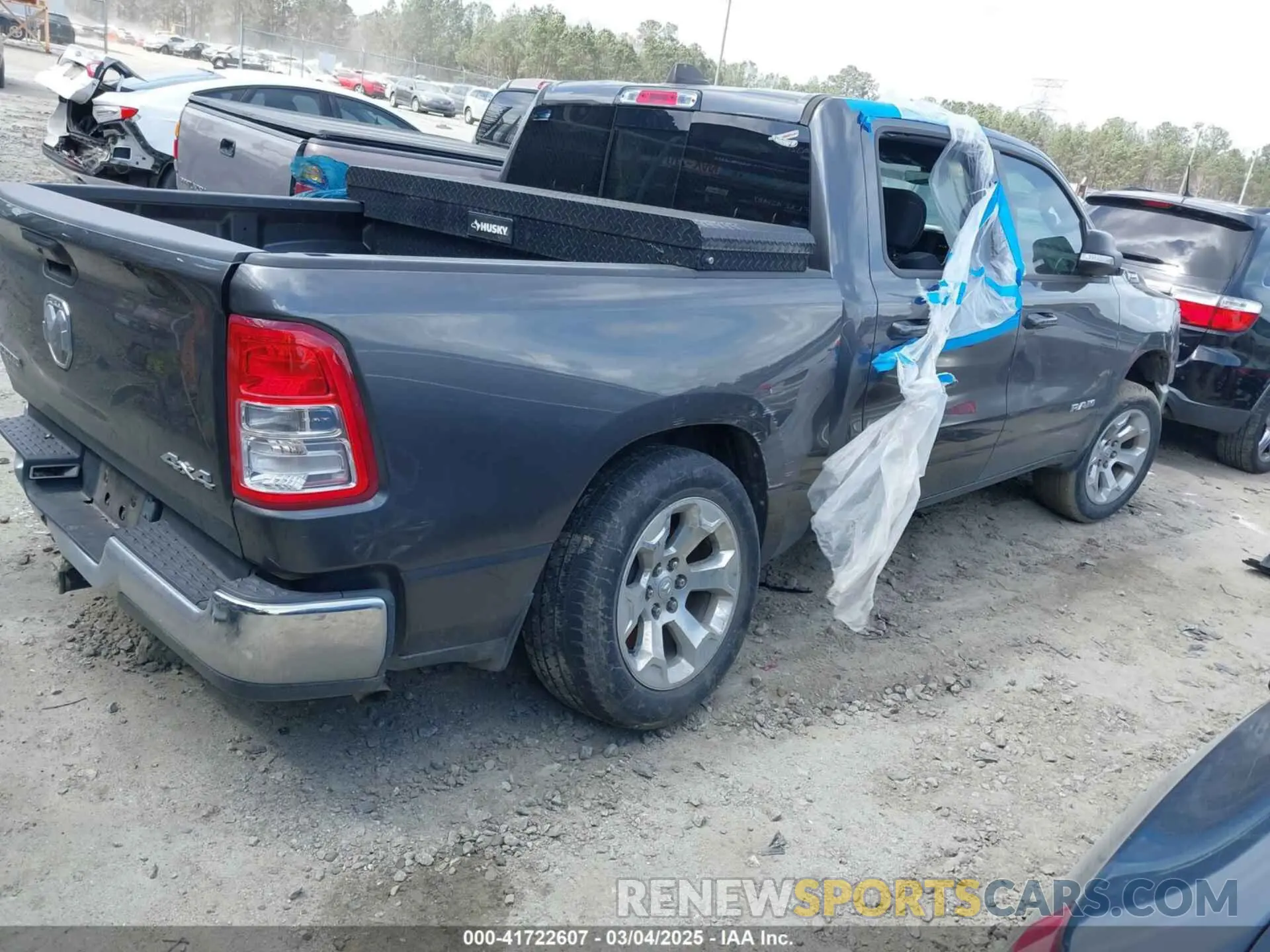 4 Photograph of a damaged car 1C6RRFFG2NN460699 RAM 1500 2022
