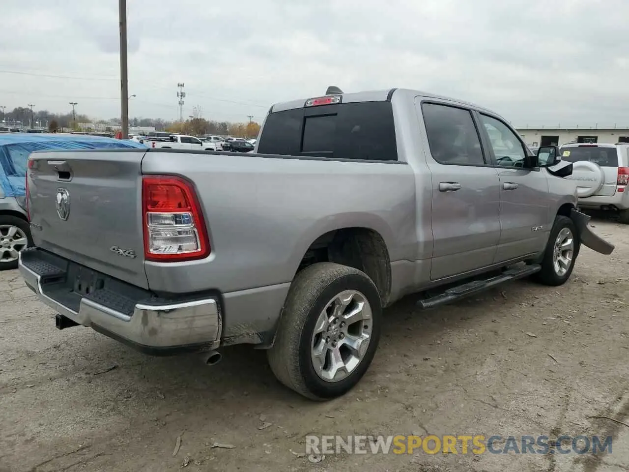 3 Photograph of a damaged car 1C6RRFFG3NN455138 RAM 1500 2022