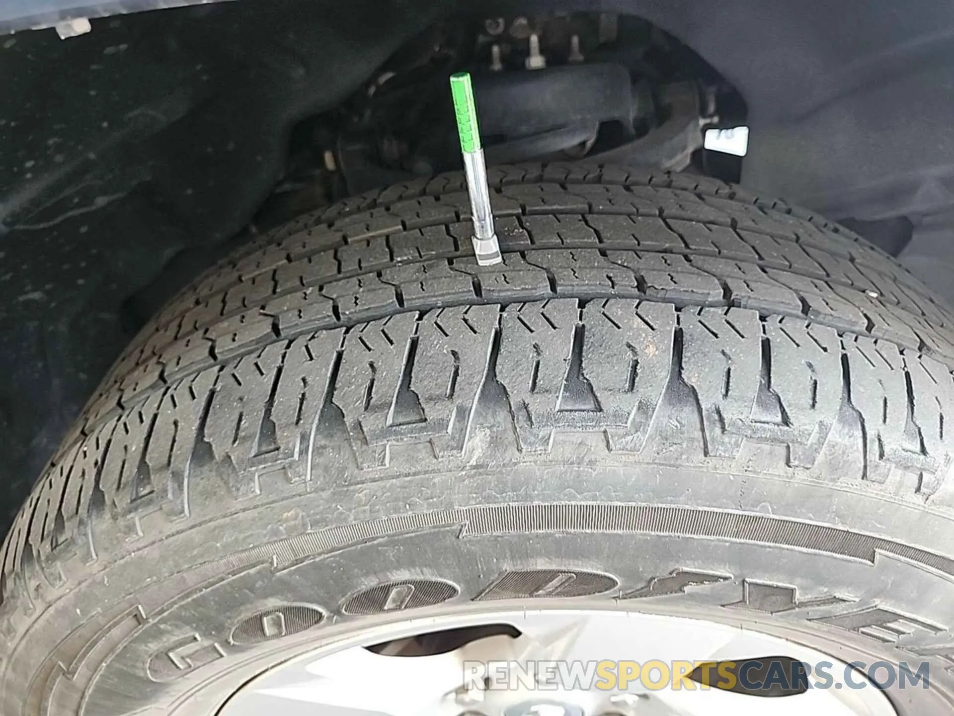 8 Фотография поврежденного автомобиля 1C6RRFFG5NN187807 RAM 1500 2022