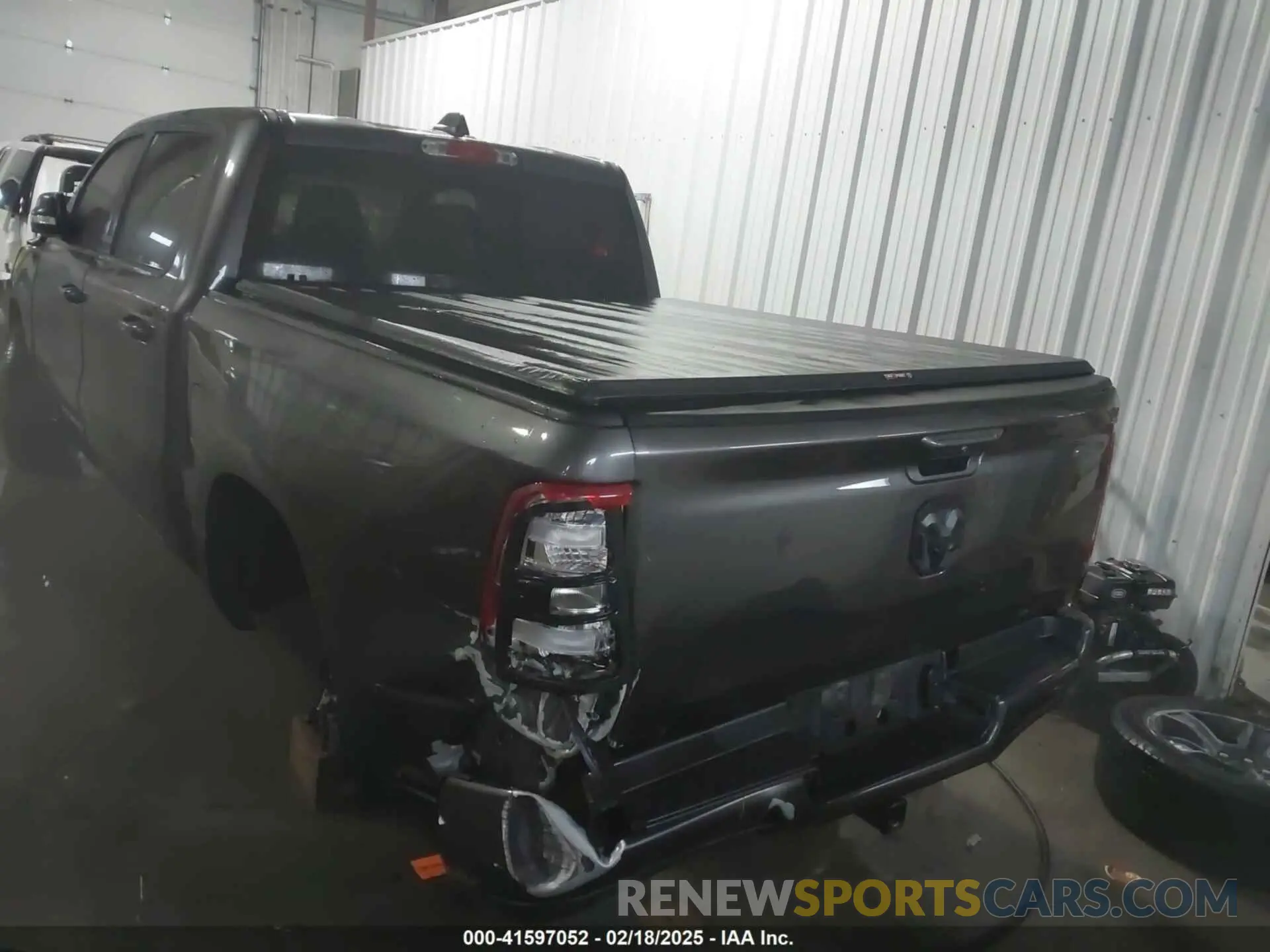17 Фотография поврежденного автомобиля 1C6RRFFG6NN225710 RAM 1500 2022