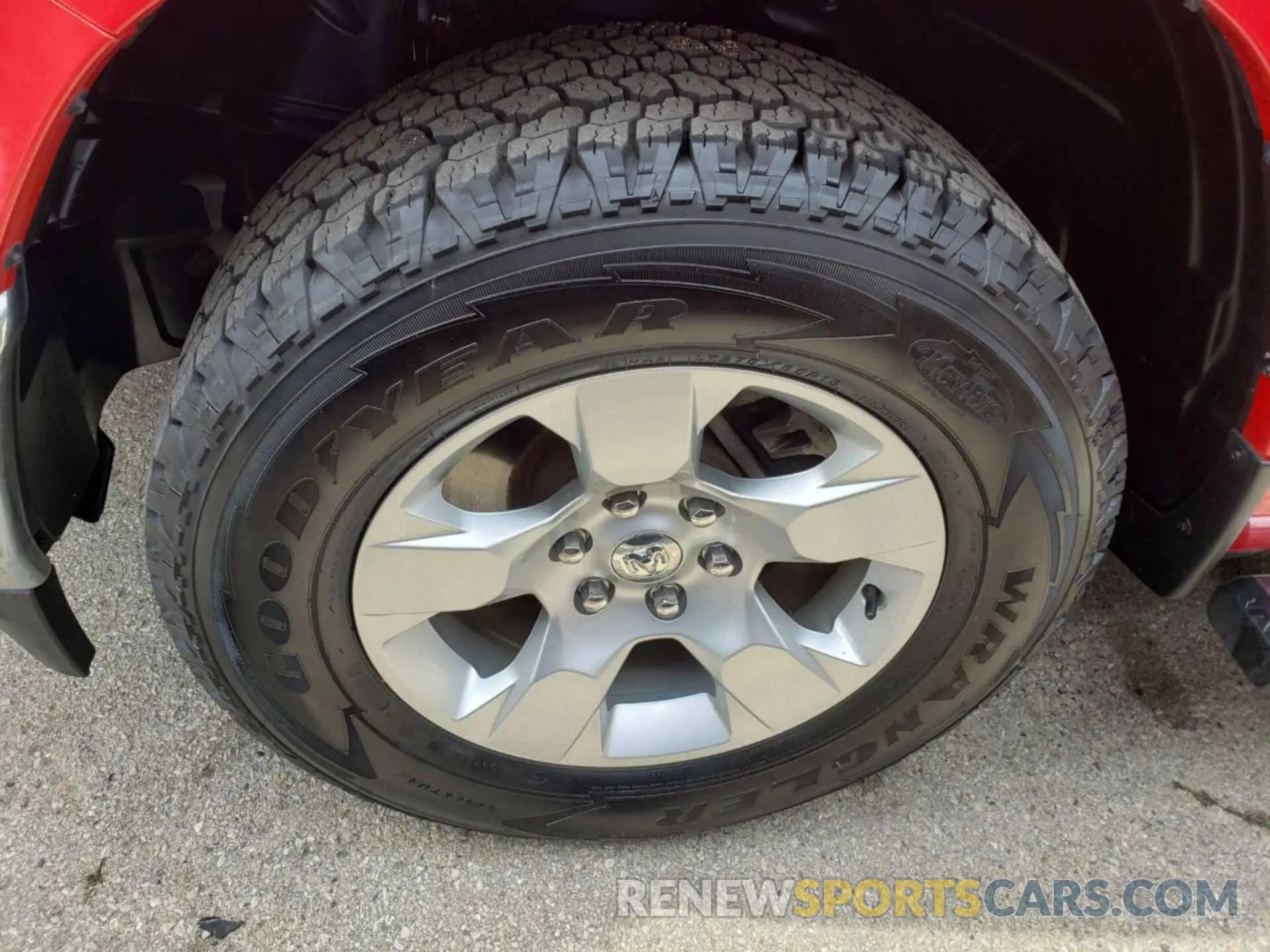 14 Photograph of a damaged car 1C6RRFFG7NN187808 RAM 1500 2022
