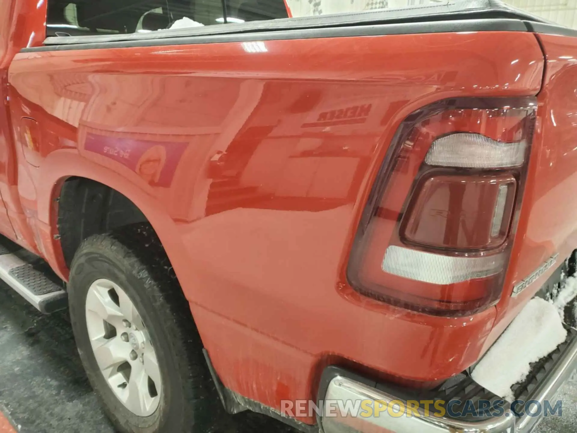 25 Photograph of a damaged car 1C6RRFFG7NN187808 RAM 1500 2022