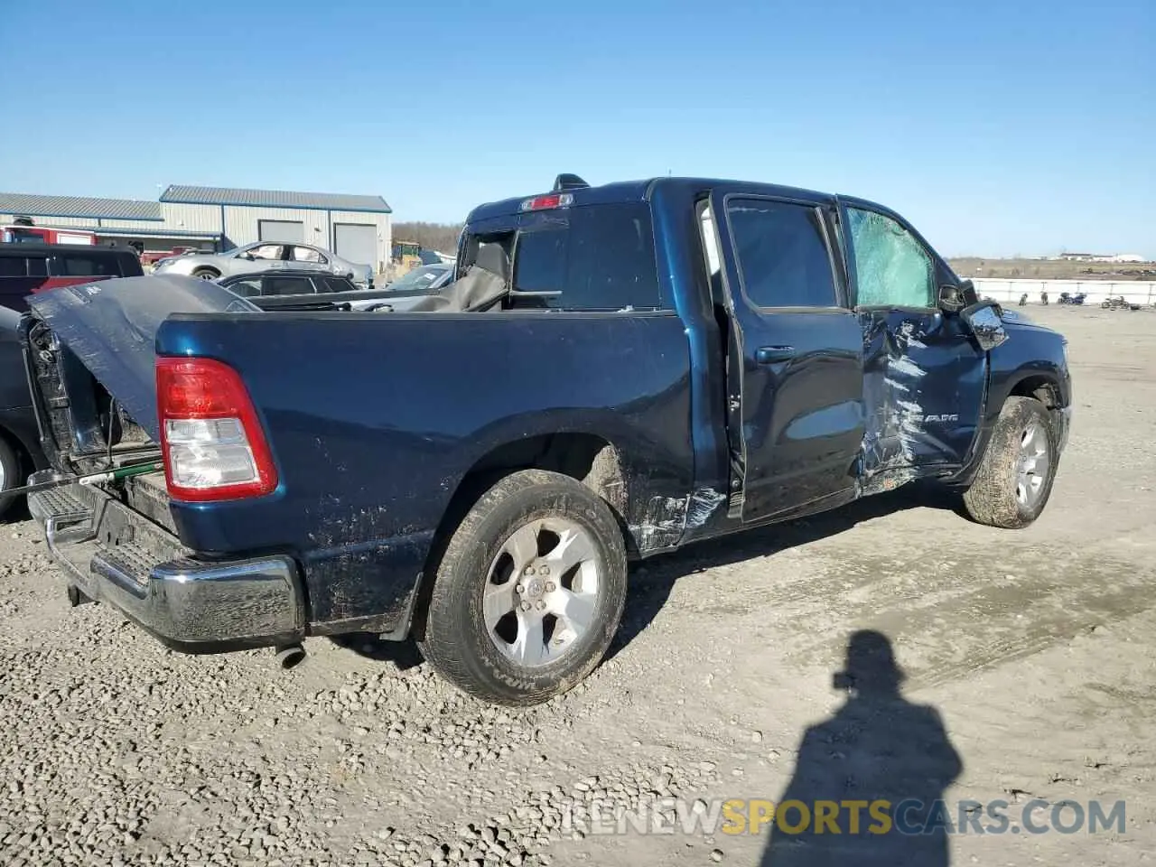 3 Photograph of a damaged car 1C6RRFFG9NN300707 RAM 1500 2022
