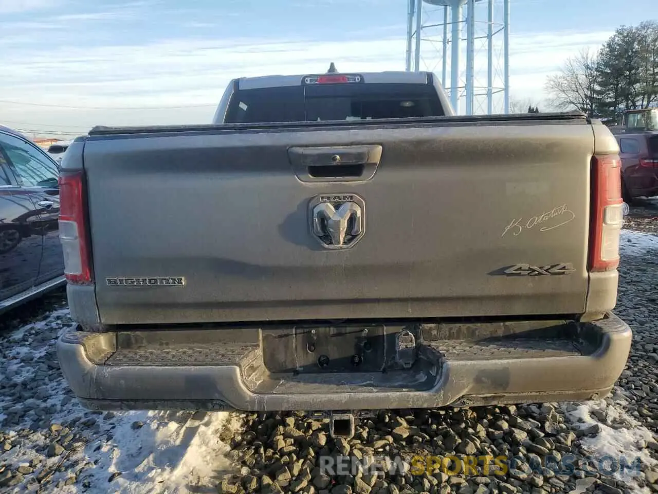 6 Photograph of a damaged car 1C6RRFFGXNN390837 RAM 1500 2022