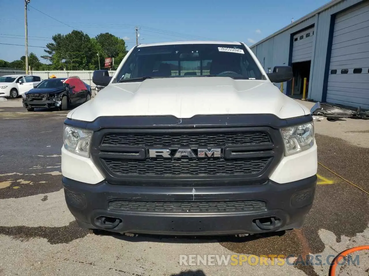 5 Photograph of a damaged car 1C6RRFGGXNN432485 RAM 1500 2022