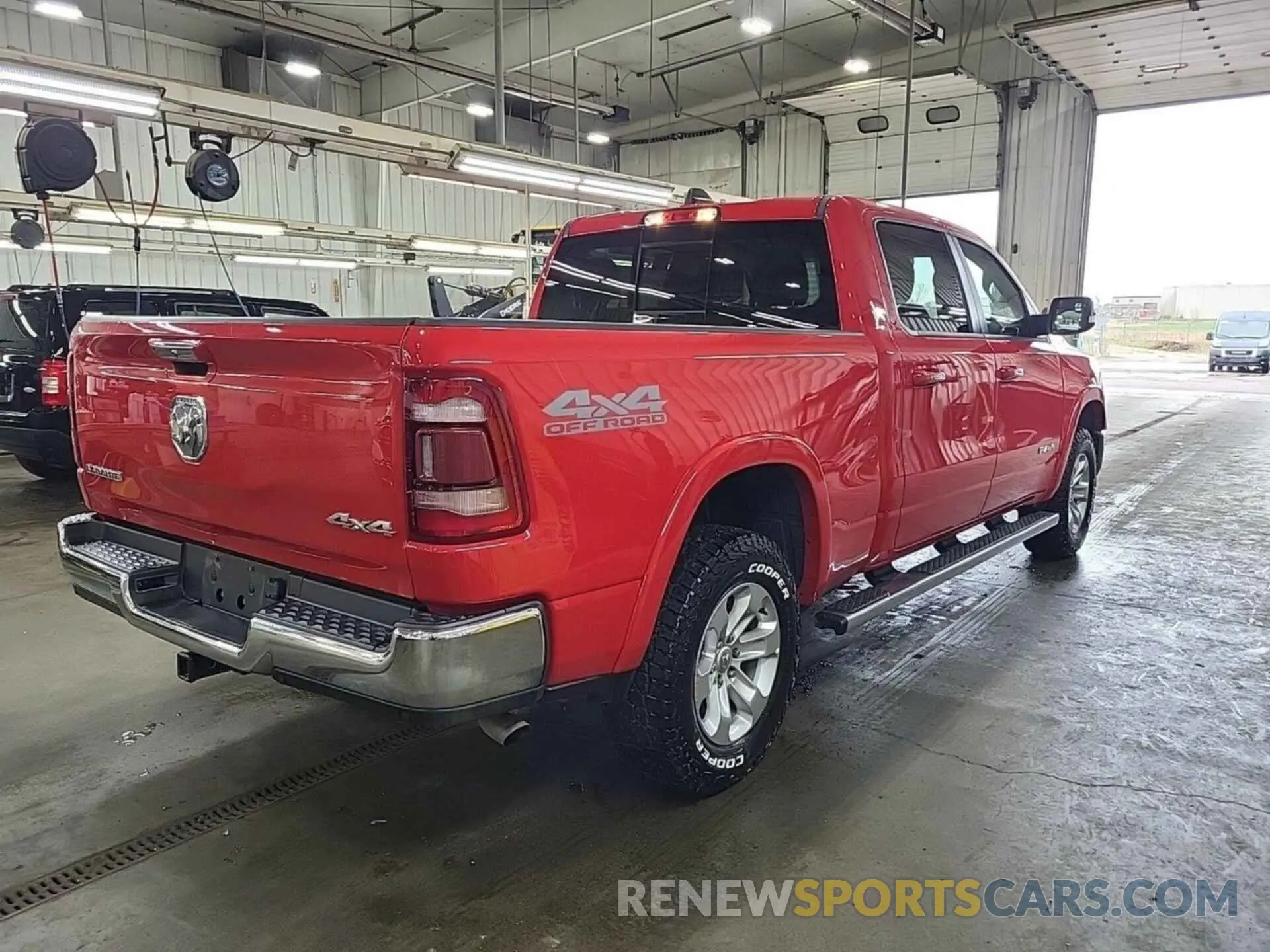 27 Photograph of a damaged car 1C6RRFRG0NN425719 RAM 1500 2022