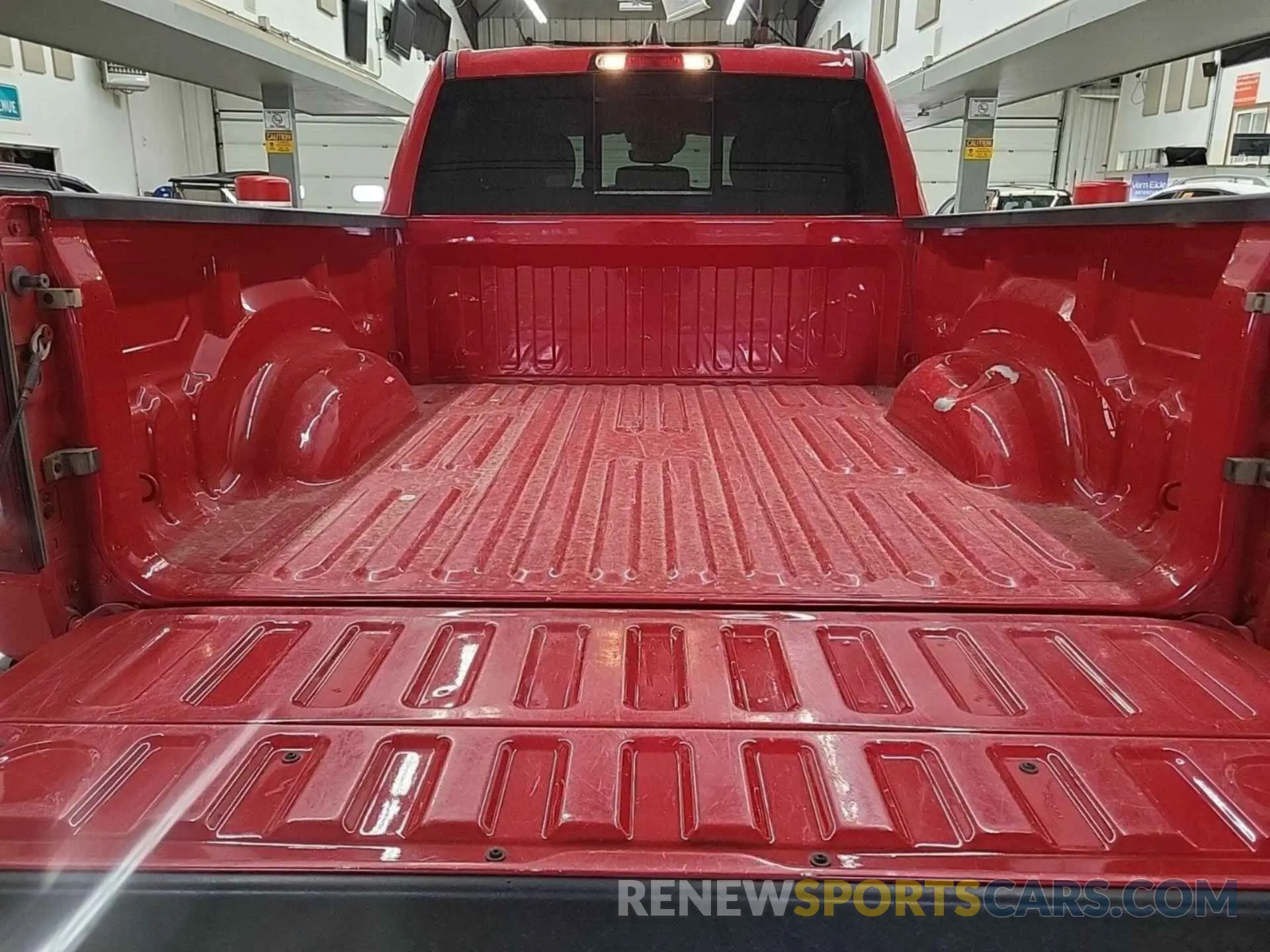 40 Photograph of a damaged car 1C6RRFRG0NN425719 RAM 1500 2022