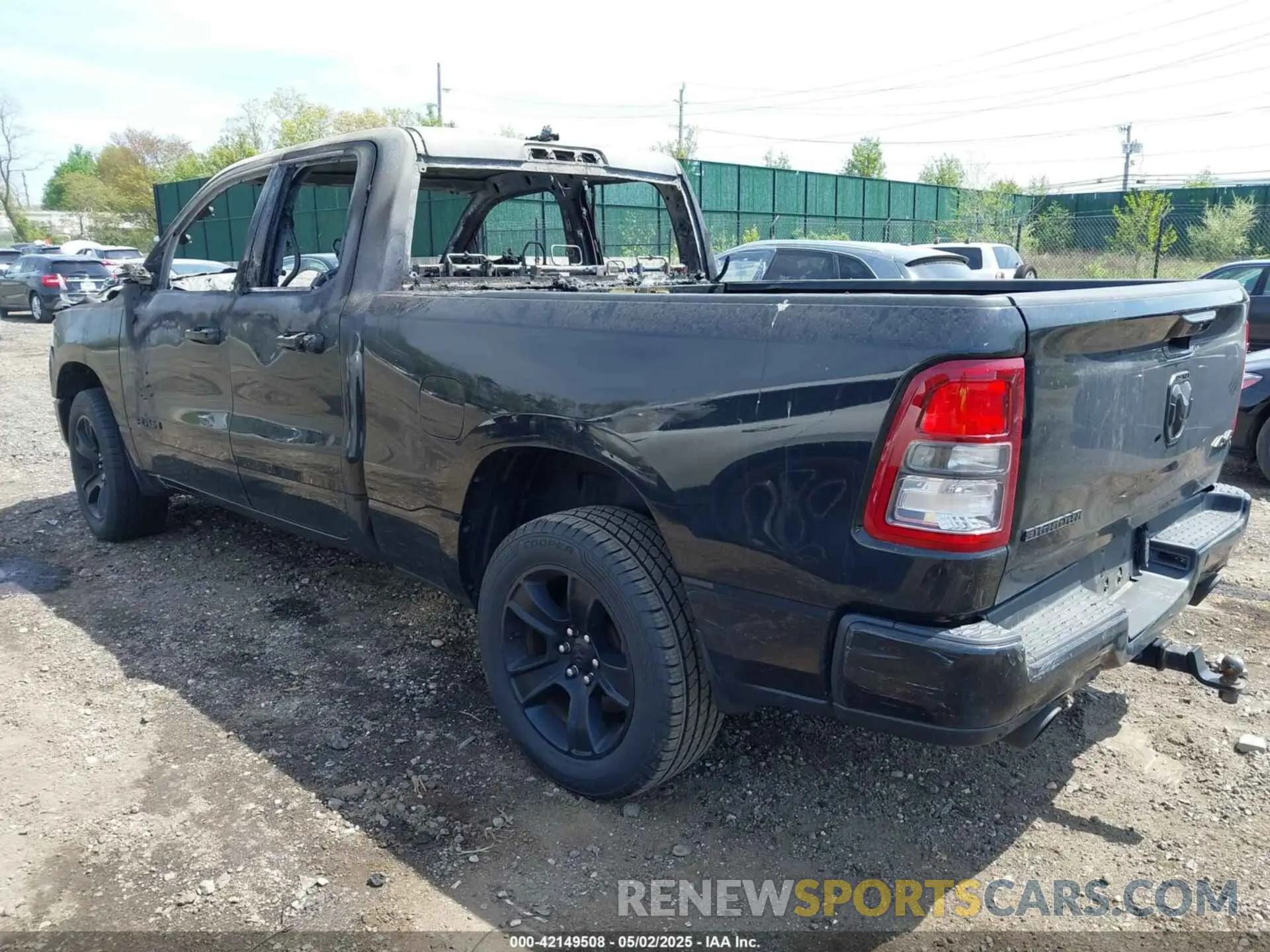 3 Photograph of a damaged car 1C6SRFBT0NN189288 RAM 1500 2022