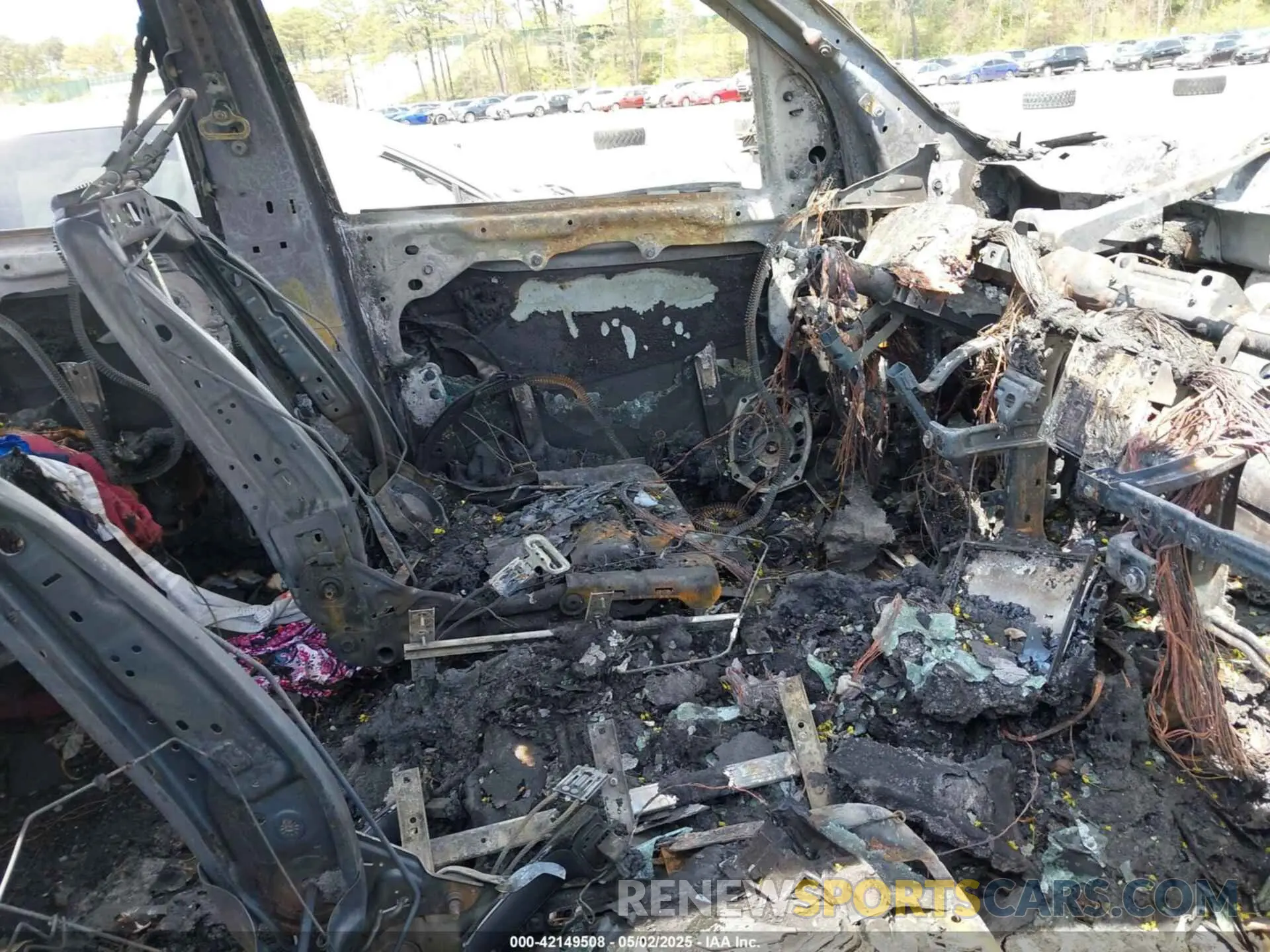 5 Photograph of a damaged car 1C6SRFBT0NN189288 RAM 1500 2022