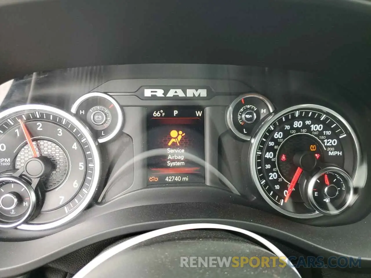 9 Фотография поврежденного автомобиля 1C6SRFBT1NN161404 RAM 1500 2022