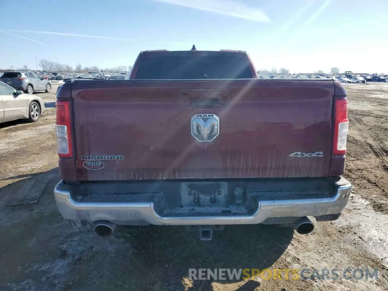 6 Photograph of a damaged car 1C6SRFBT3NN206715 RAM 1500 2022