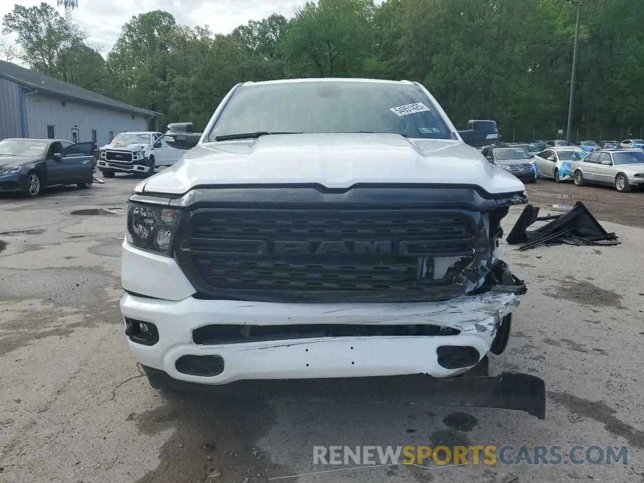 5 Photograph of a damaged car 1C6SRFBT6NN117916 RAM 1500 2022