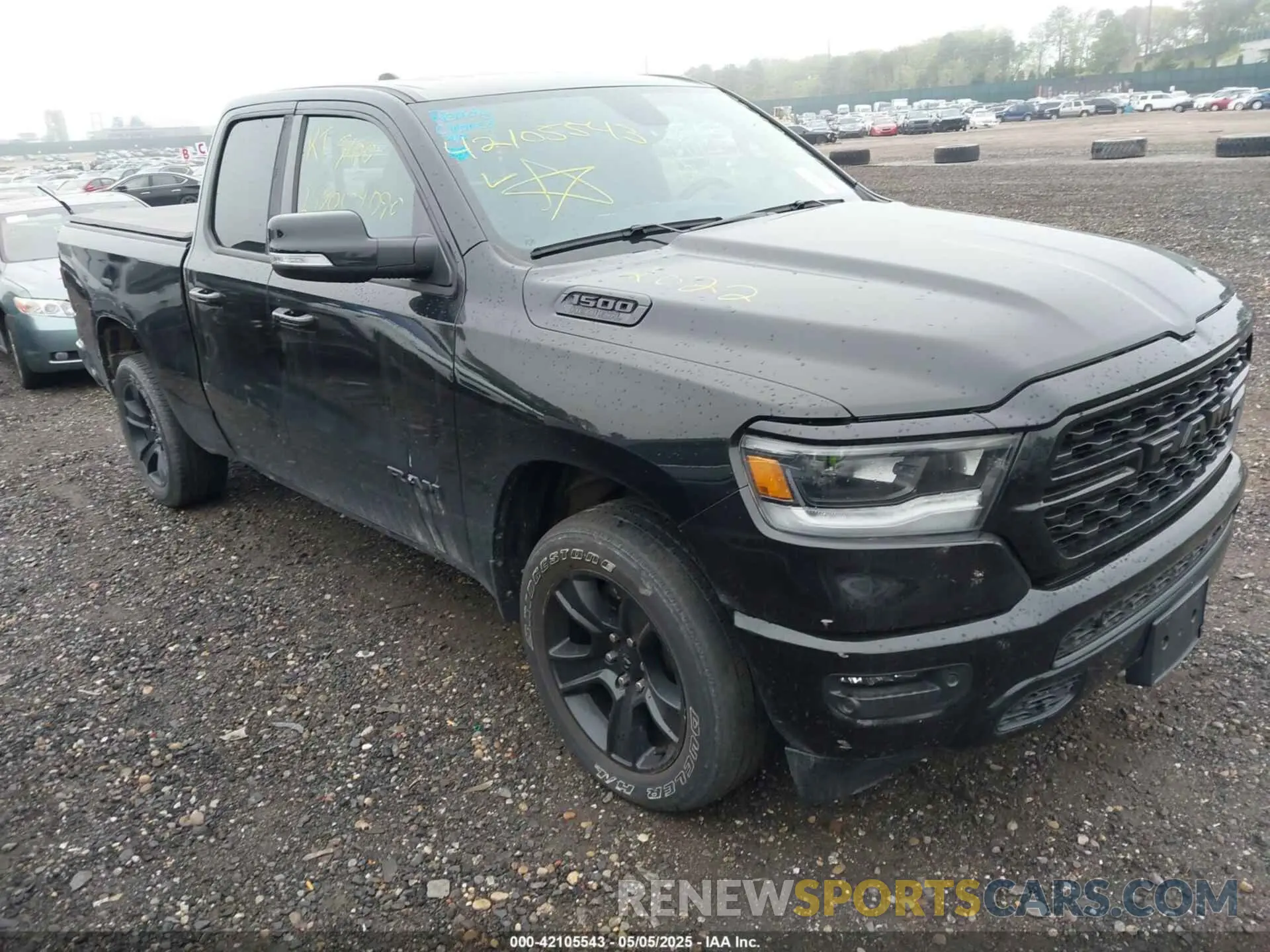1 Photograph of a damaged car 1C6SRFBT7NN203137 RAM 1500 2022