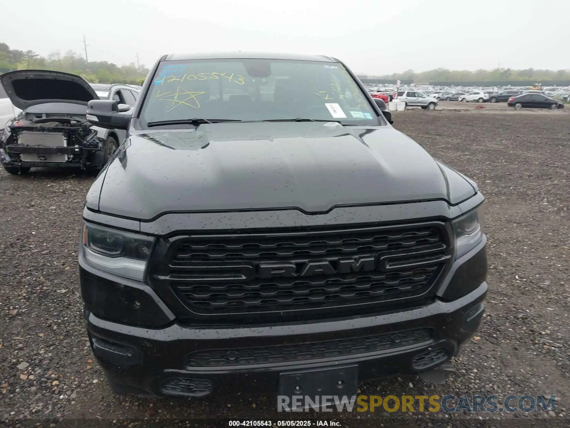 11 Photograph of a damaged car 1C6SRFBT7NN203137 RAM 1500 2022