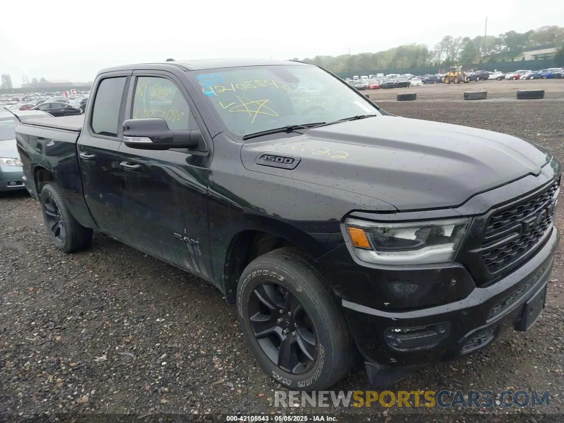 12 Photograph of a damaged car 1C6SRFBT7NN203137 RAM 1500 2022