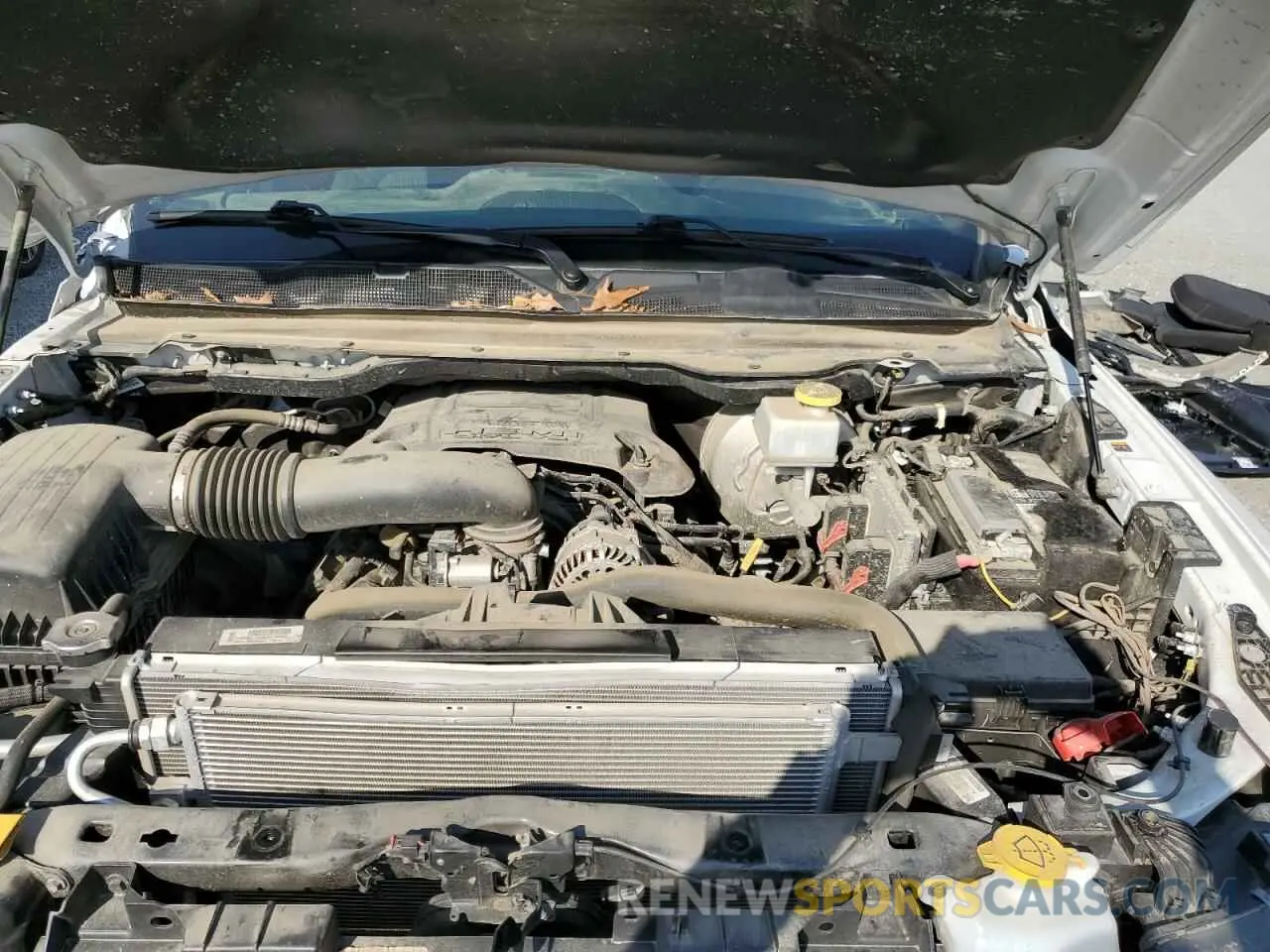 11 Photograph of a damaged car 1C6SRFBT9NN476662 RAM 1500 2022