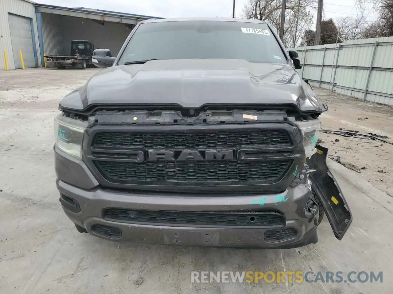 5 Photograph of a damaged car 1C6SRFFM7NN298608 RAM 1500 2022