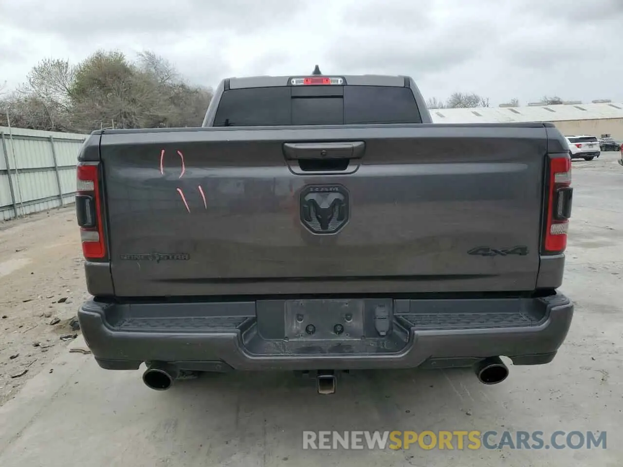 6 Photograph of a damaged car 1C6SRFFM7NN298608 RAM 1500 2022