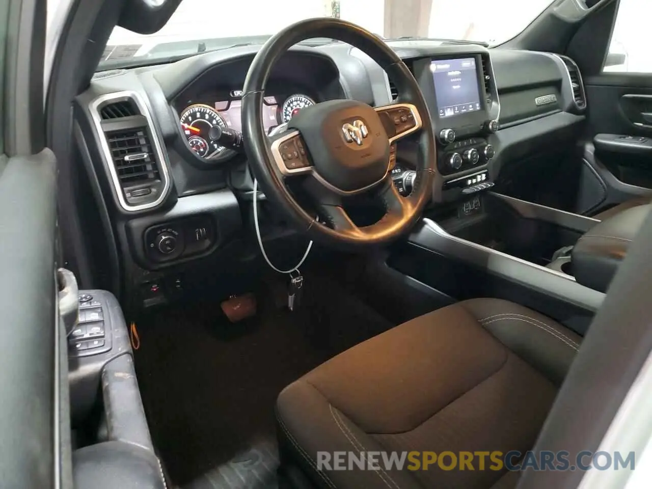 8 Фотография поврежденного автомобиля 1C6SRFFT1NN137100 RAM 1500 2022
