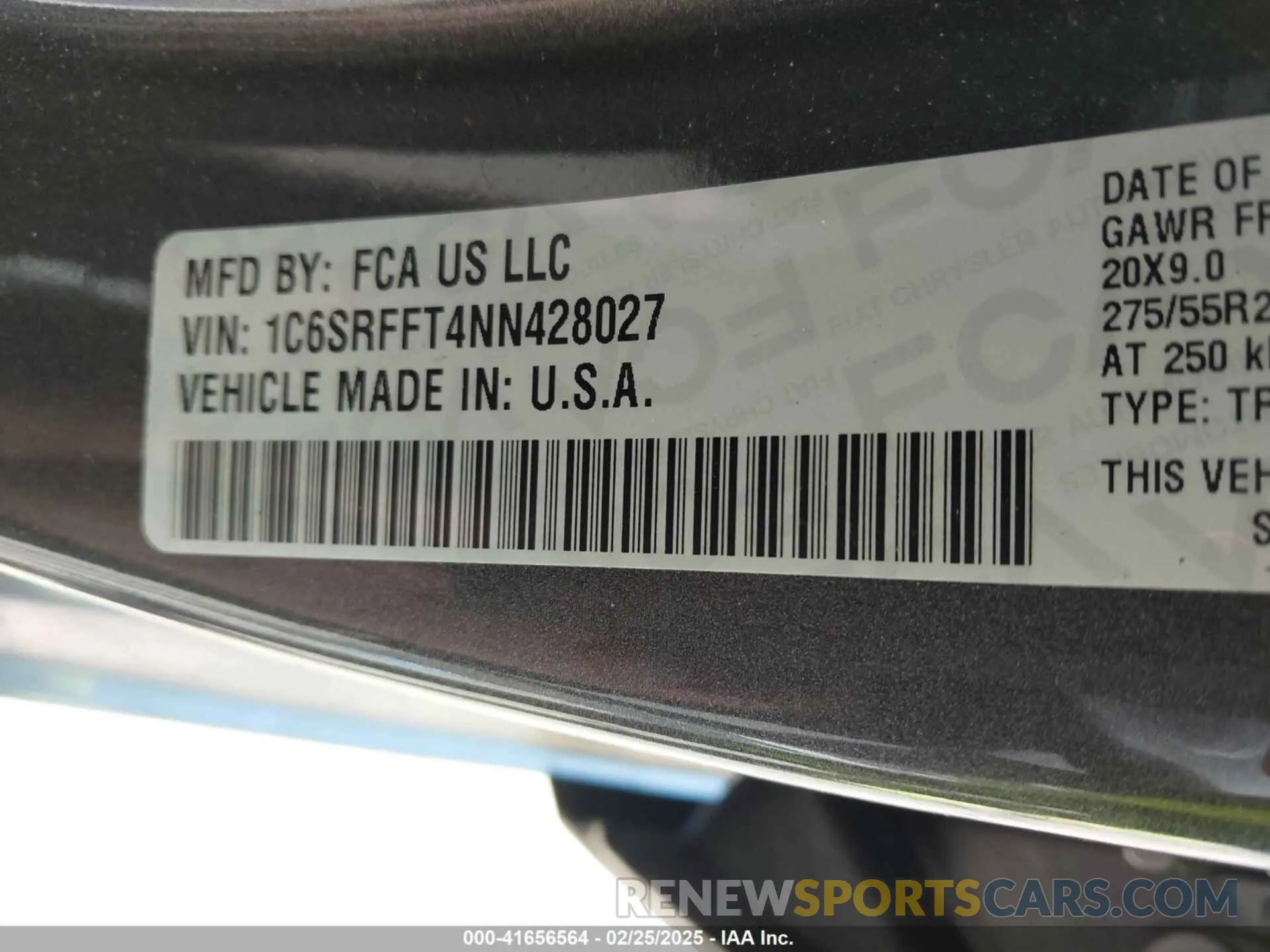 9 Photograph of a damaged car 1C6SRFFT4NN428027 RAM 1500 2022