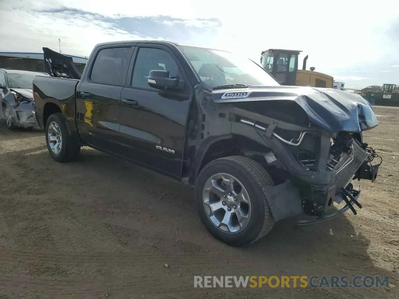 4 Photograph of a damaged car 1C6SRFFT5NN330737 RAM 1500 2022
