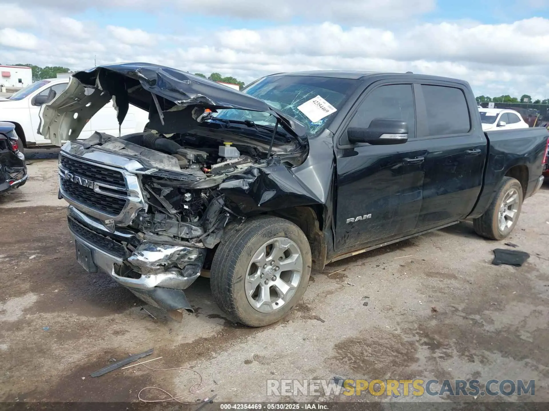 2 Photograph of a damaged car 1C6SRFFT7NN460826 RAM 1500 2022