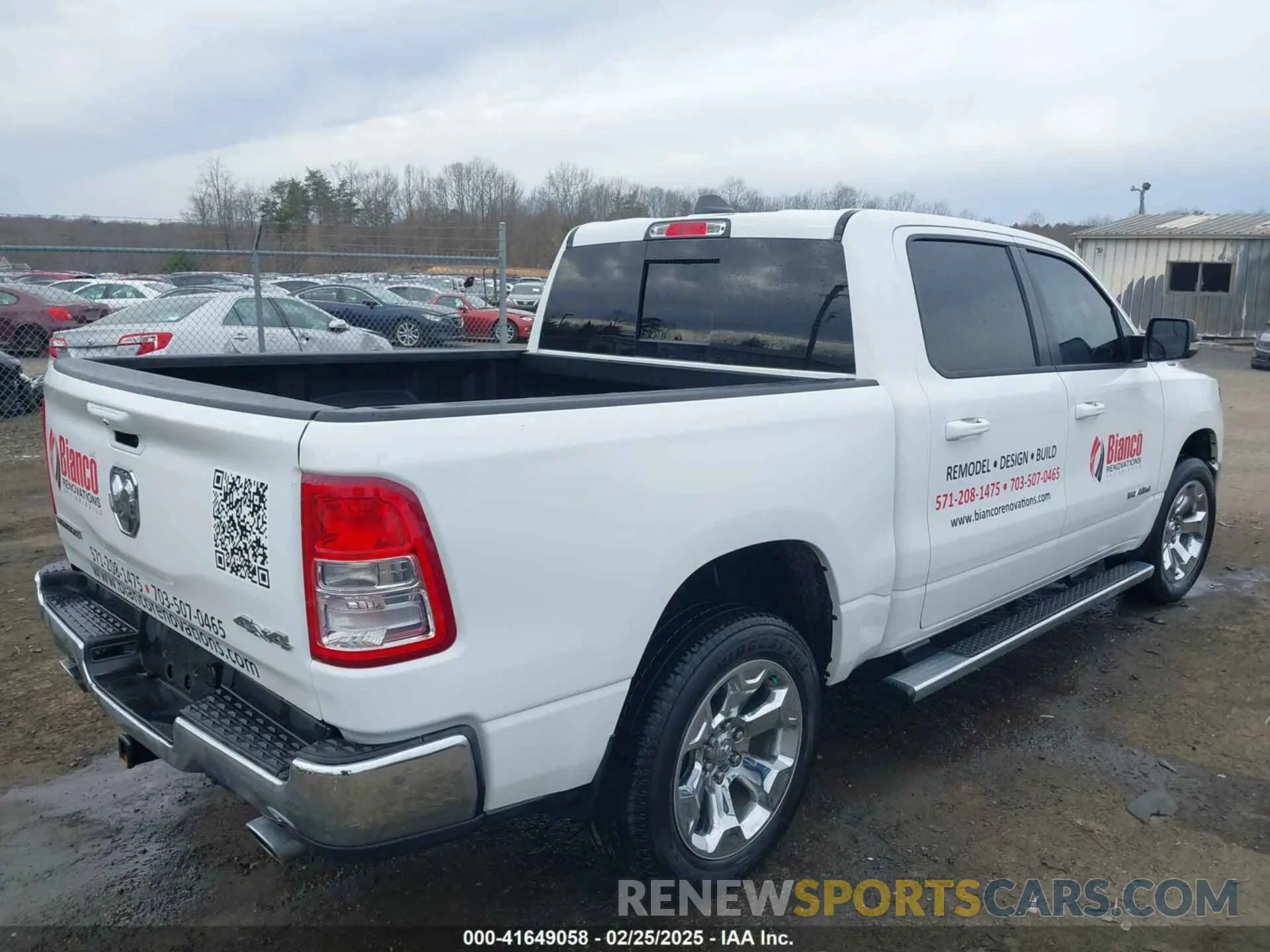 4 Photograph of a damaged car 1C6SRFFT8NN405933 RAM 1500 2022