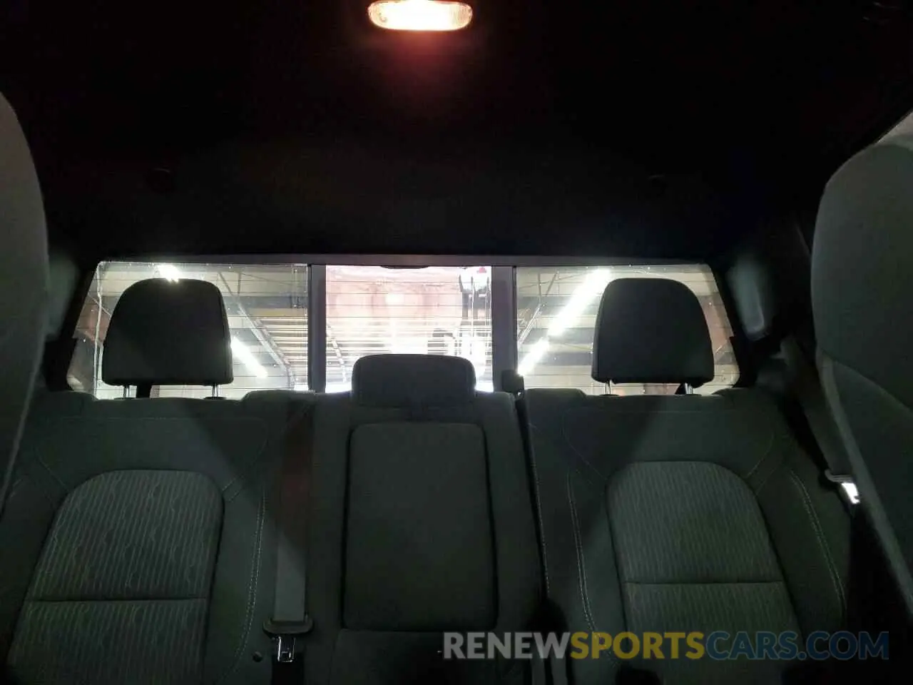 10 Фотография поврежденного автомобиля 1C6SRFFTXNN130677 RAM 1500 2022