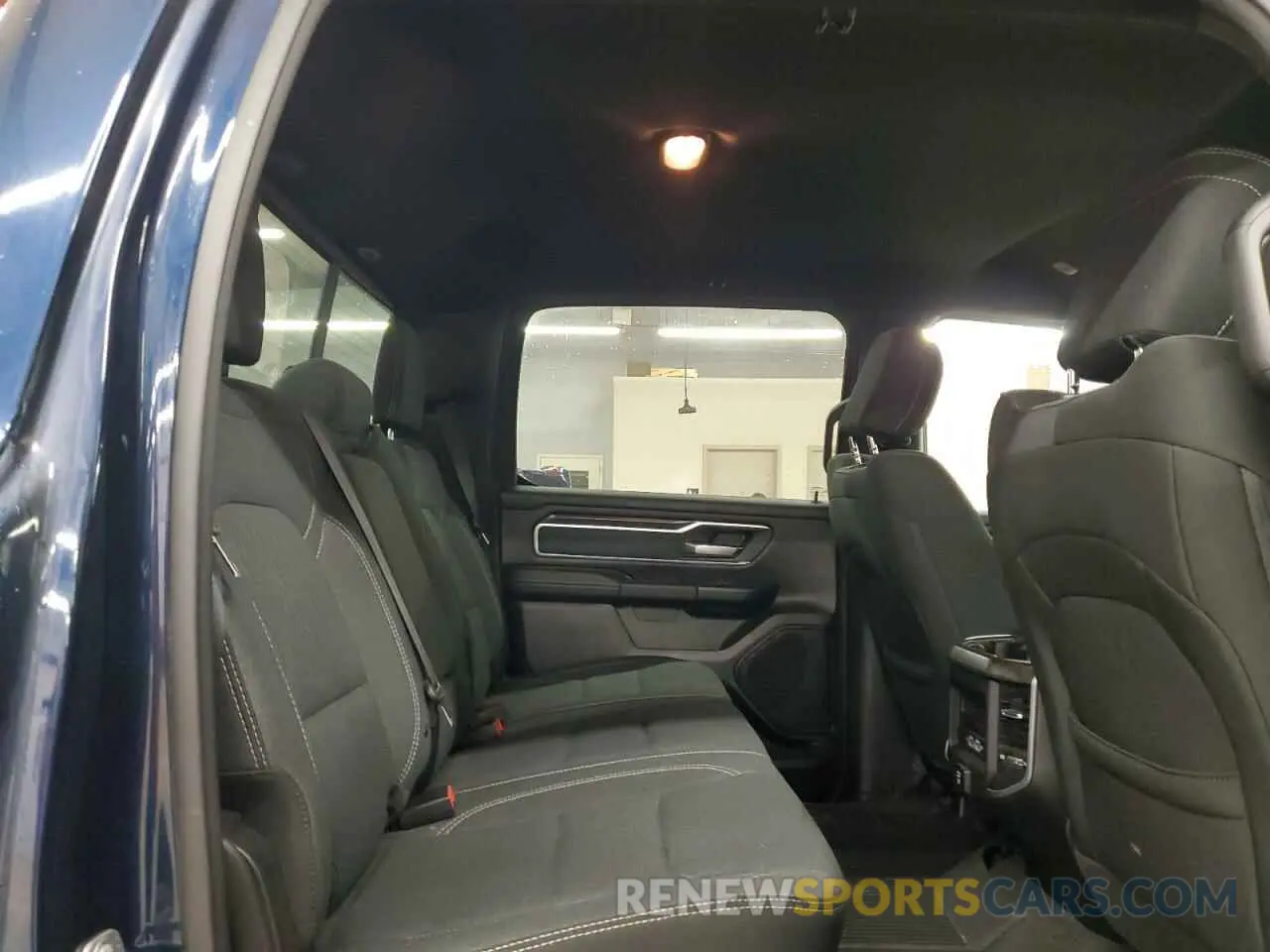 11 Фотография поврежденного автомобиля 1C6SRFFTXNN130677 RAM 1500 2022
