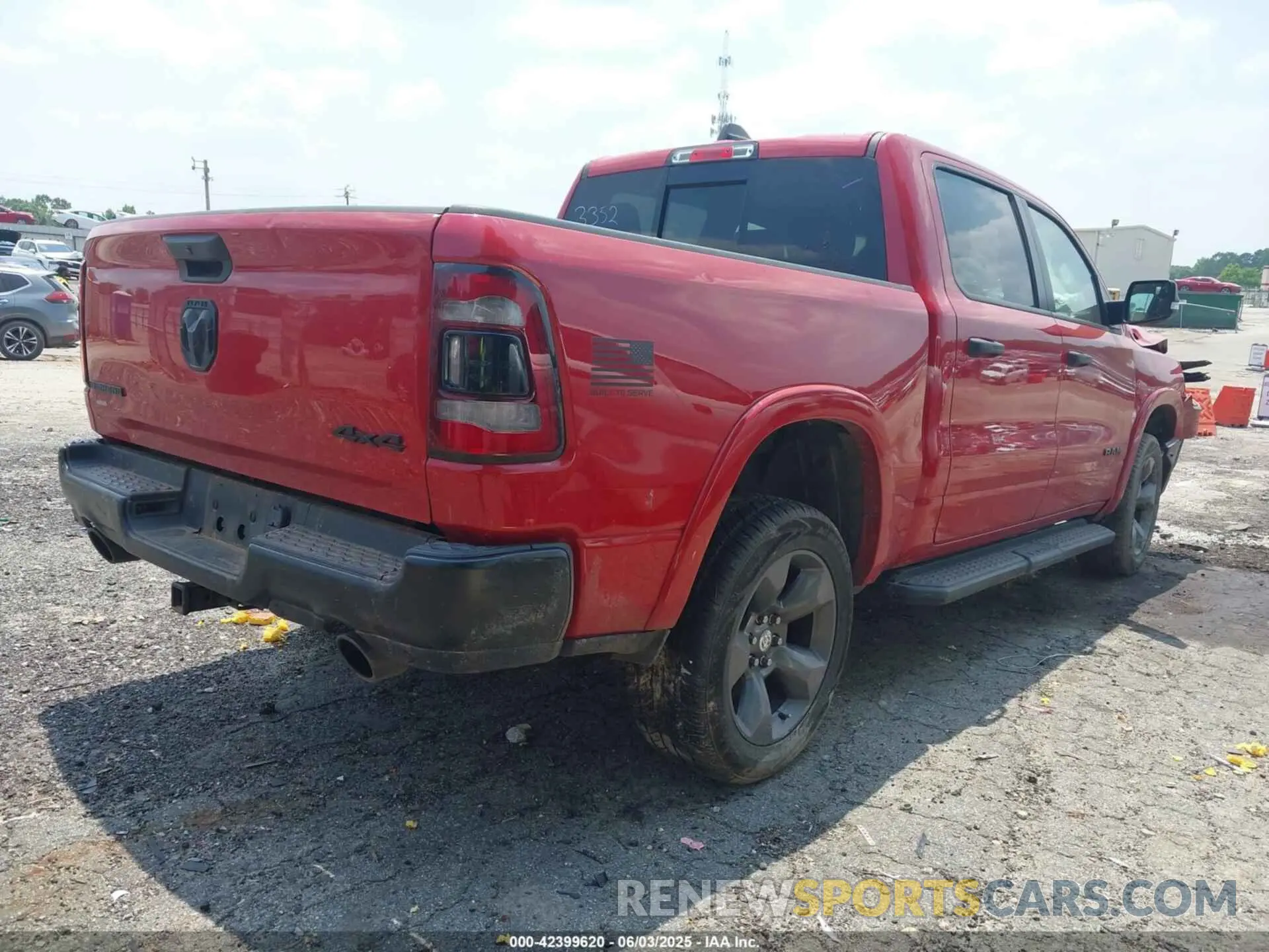 4 Photograph of a damaged car 1C6SRFFTXNN243352 RAM 1500 2022