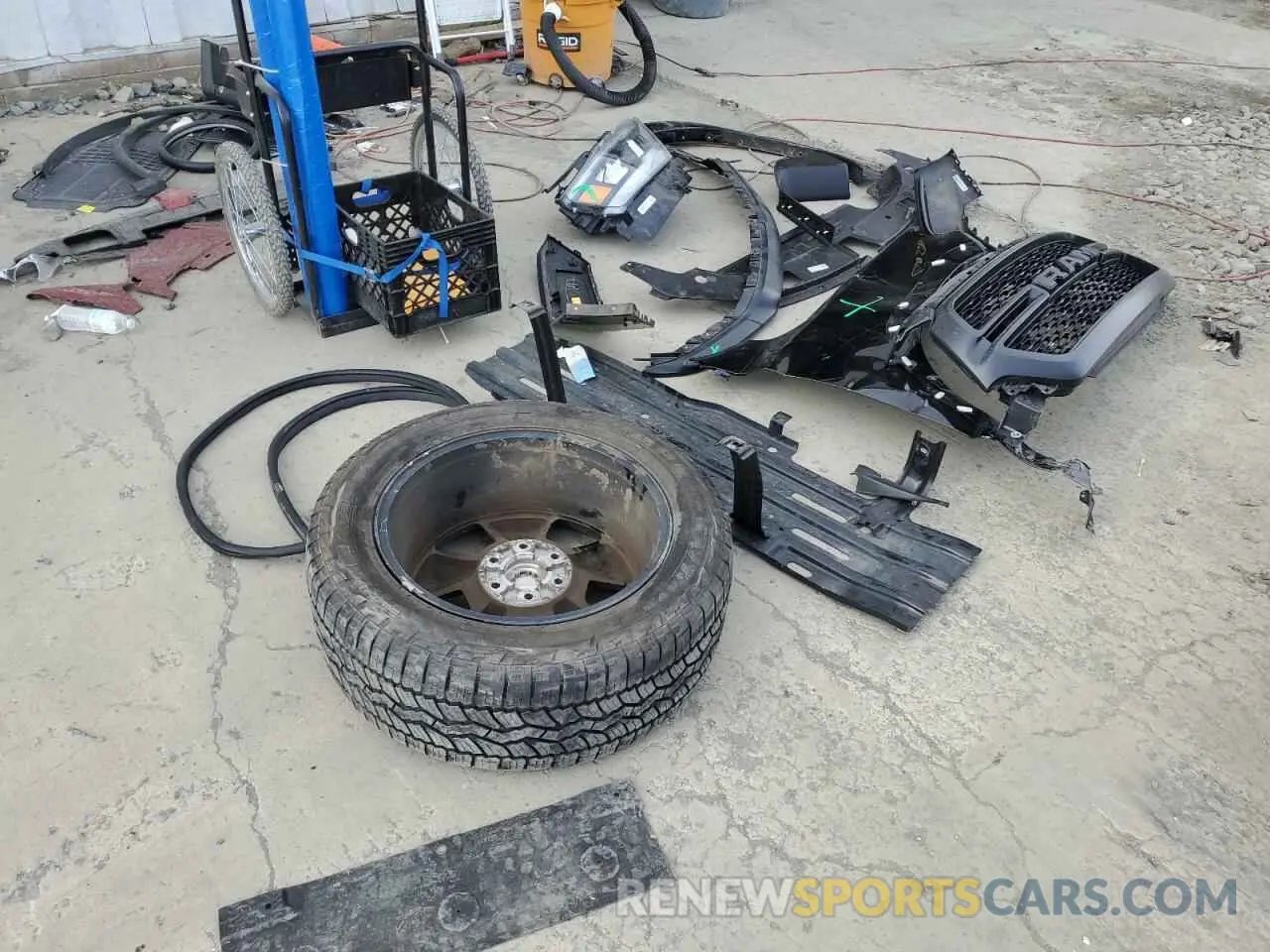 12 Фотография поврежденного автомобиля 1C6SRFFTXNN244260 RAM 1500 2022
