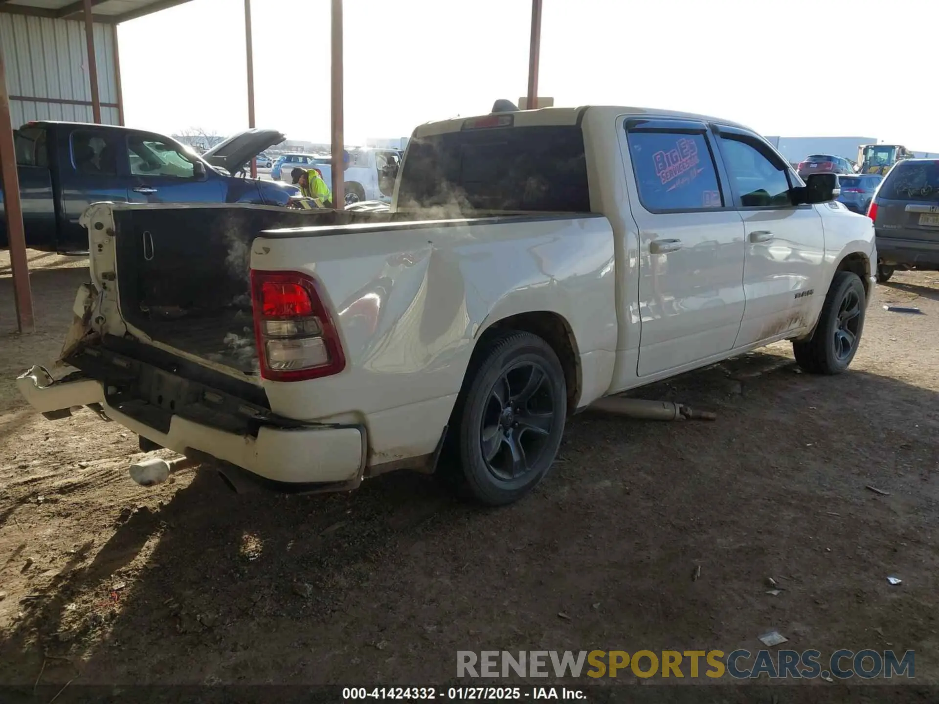 4 Photograph of a damaged car 1C6SRFFTXNN351308 RAM 1500 2022