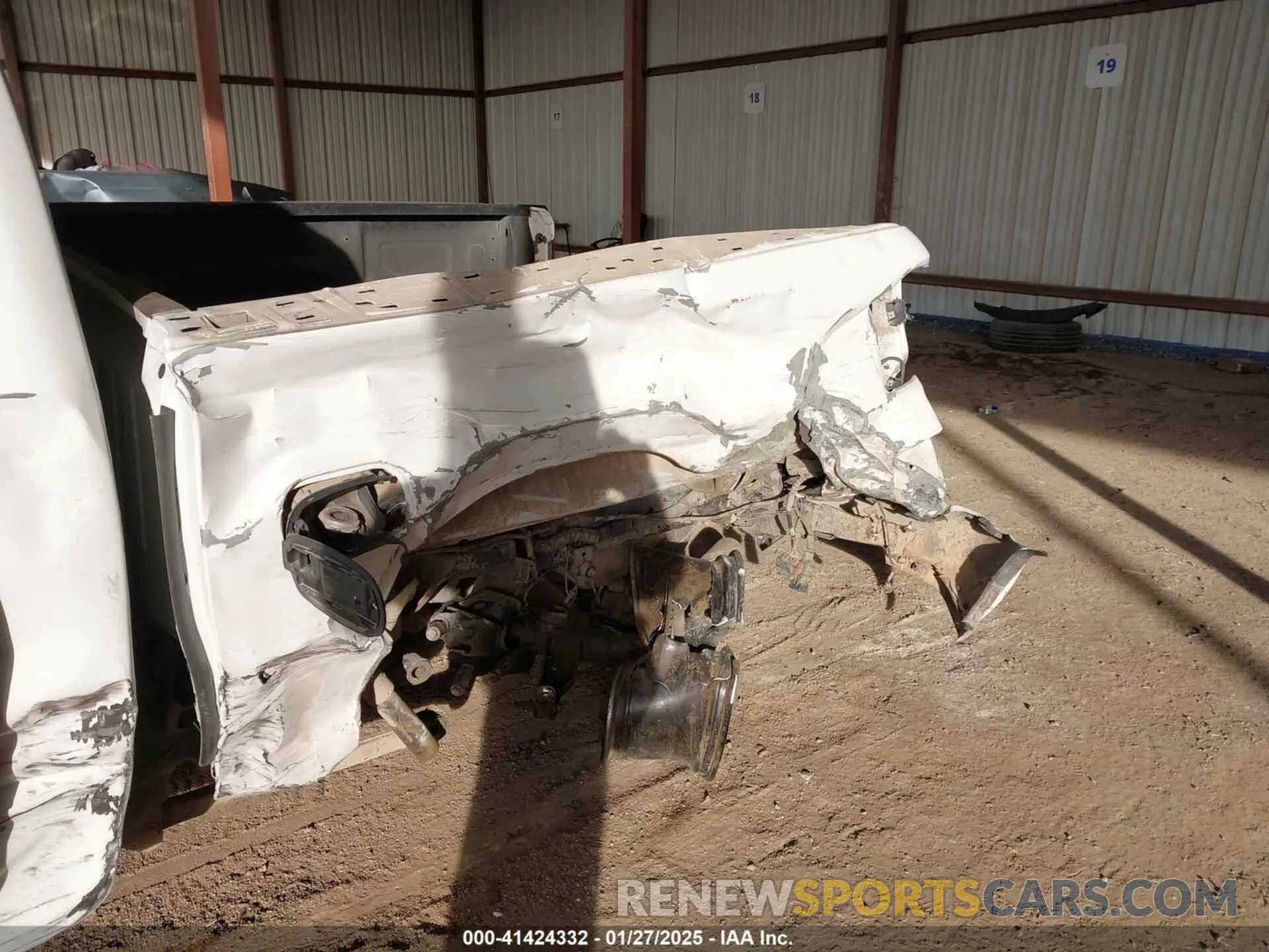 6 Photograph of a damaged car 1C6SRFFTXNN351308 RAM 1500 2022