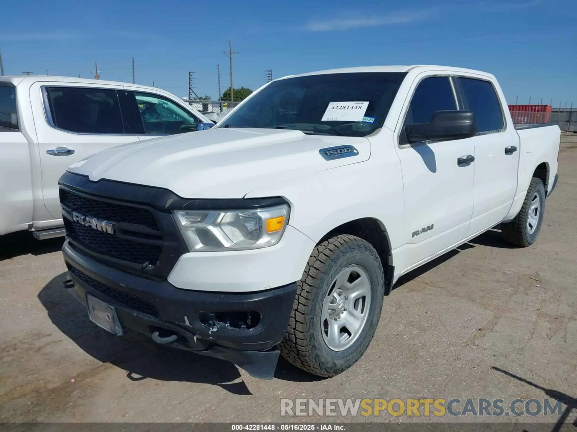 2 Photograph of a damaged car 1C6SRFGT1NN283091 RAM 1500 2022