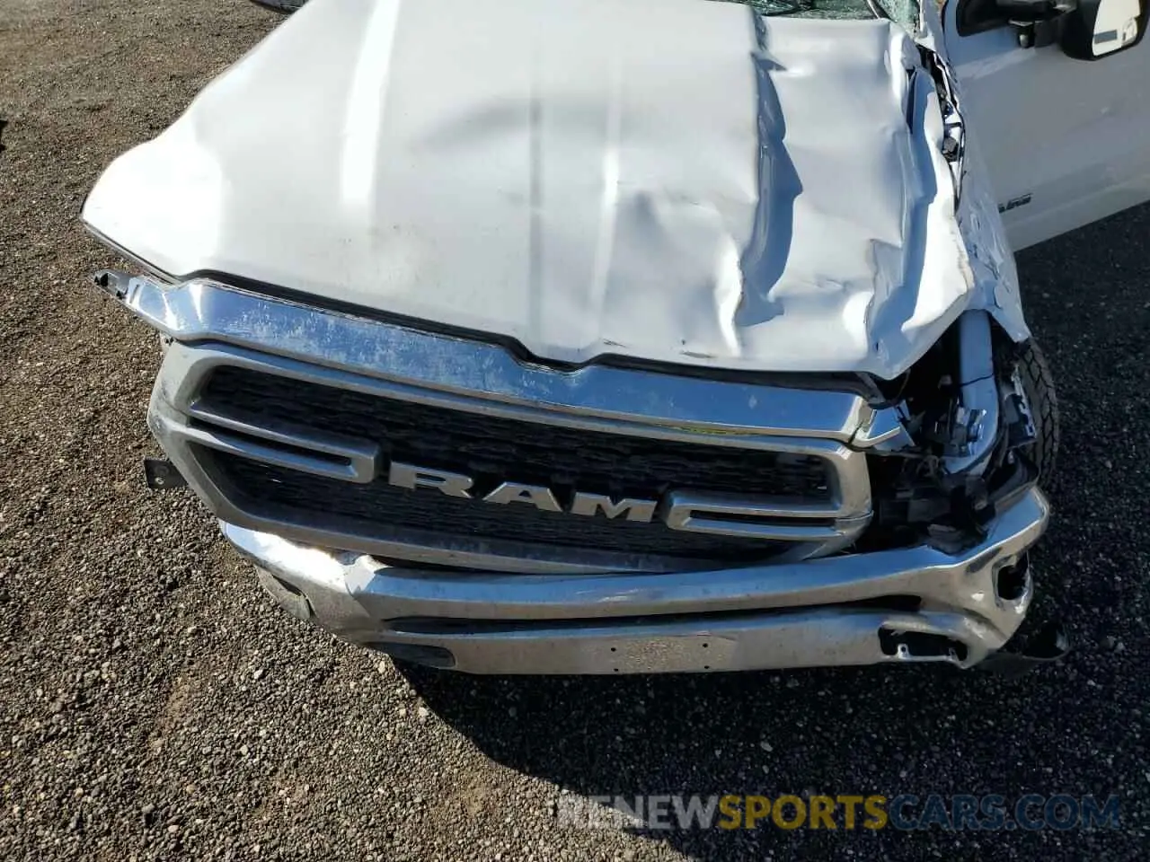 11 Photograph of a damaged car 1C6SRFGTXNN228686 RAM 1500 2022