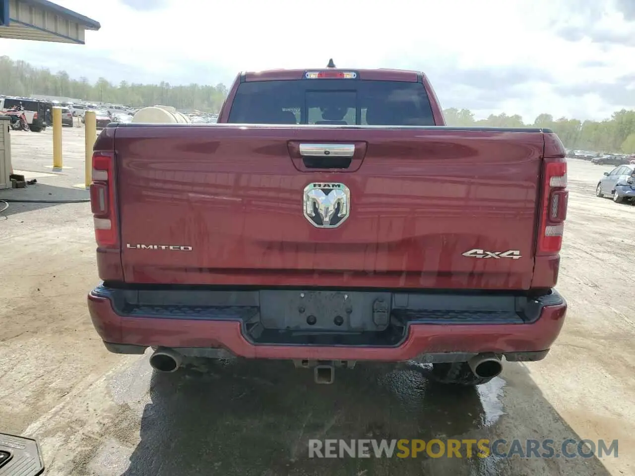 6 Photograph of a damaged car 1C6SRFHT0NN307945 RAM 1500 2022