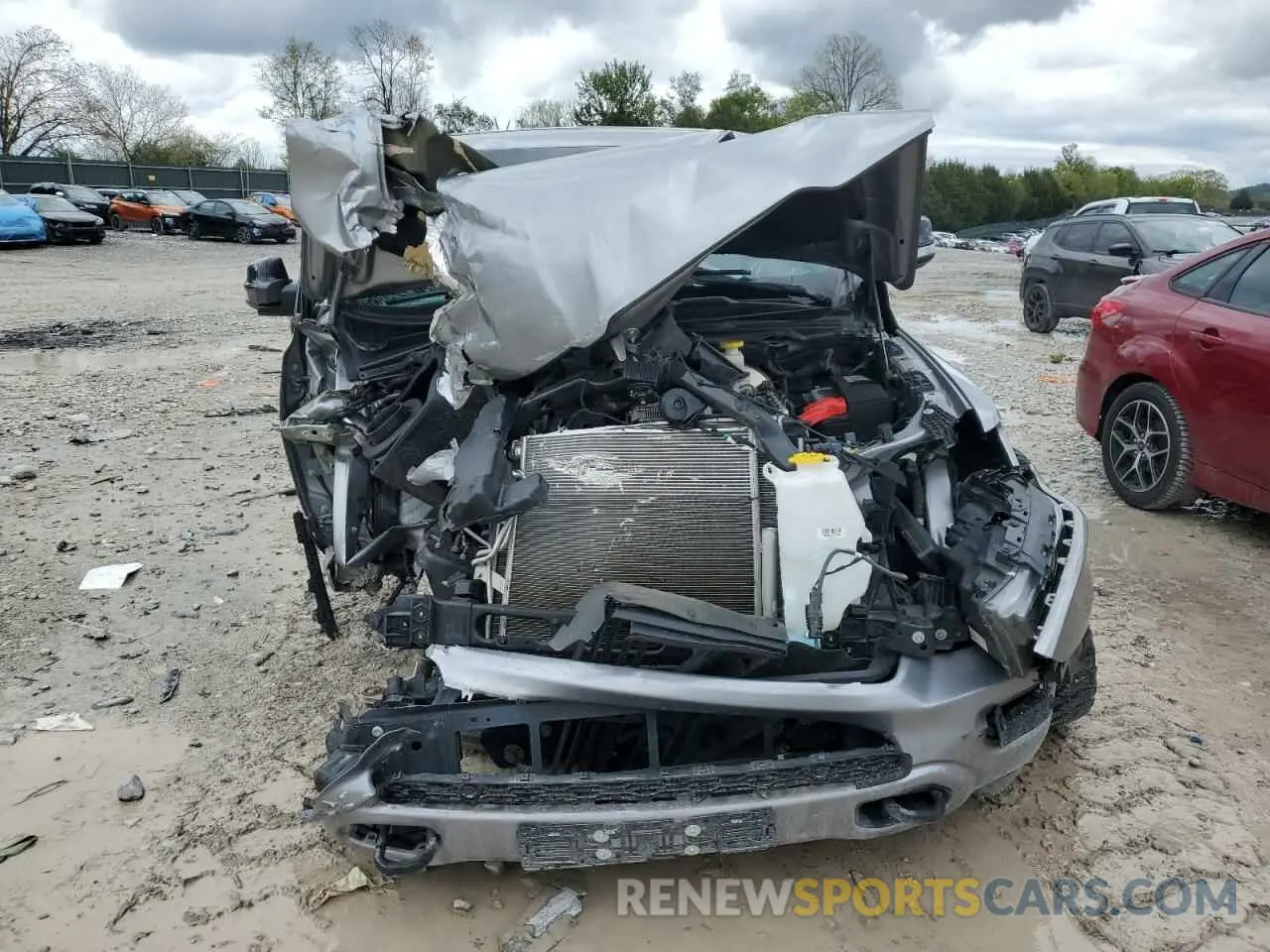 5 Photograph of a damaged car 1C6SRFHTXNN266448 RAM 1500 2022