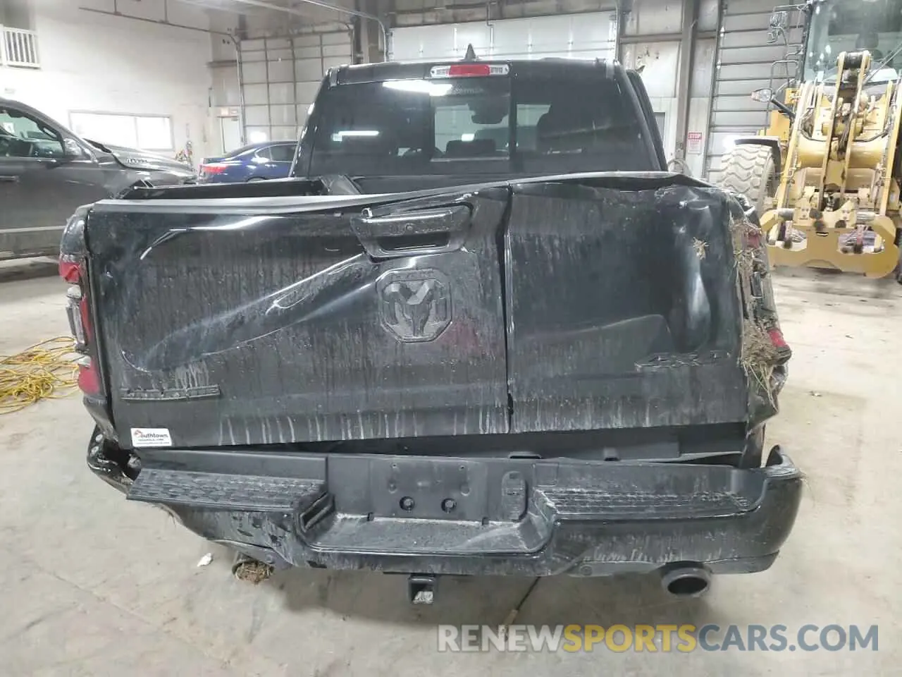 6 Photograph of a damaged car 1C6SRFJT0NN474798 RAM 1500 2022