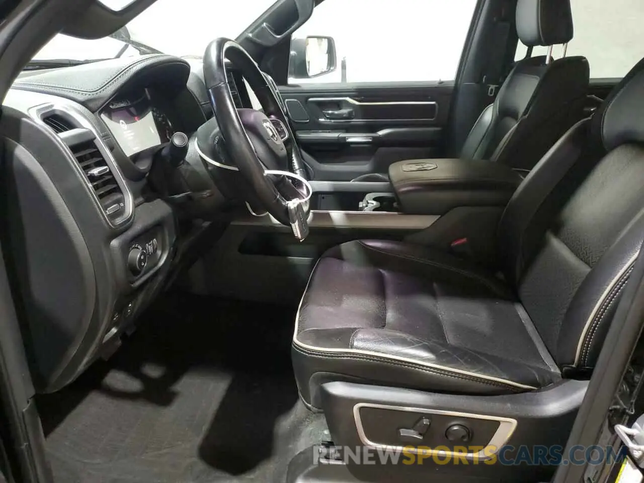 7 Photograph of a damaged car 1C6SRFJT1NN141364 RAM 1500 2022
