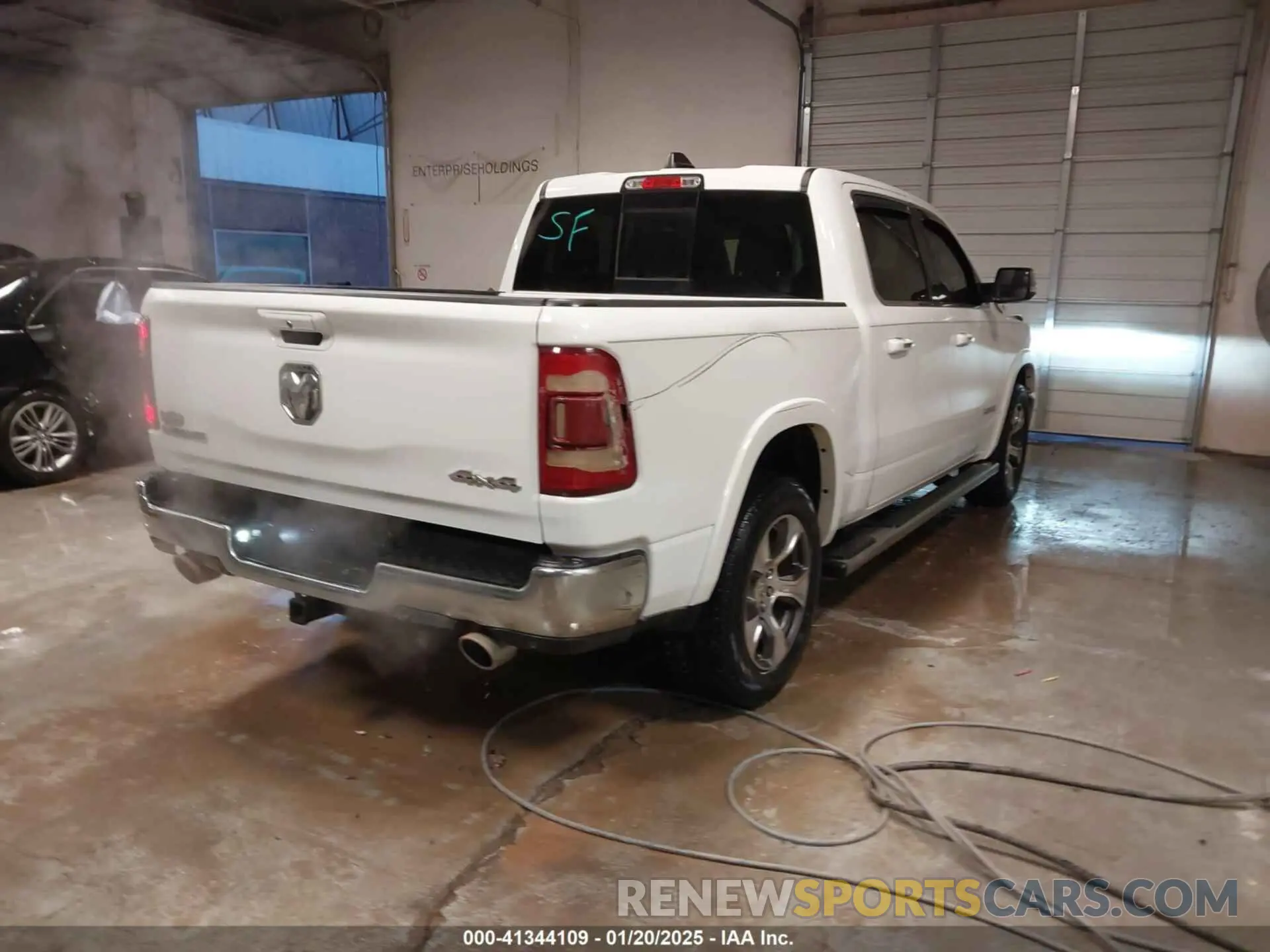 4 Фотография поврежденного автомобиля 1C6SRFJT1NN258359 RAM 1500 2022