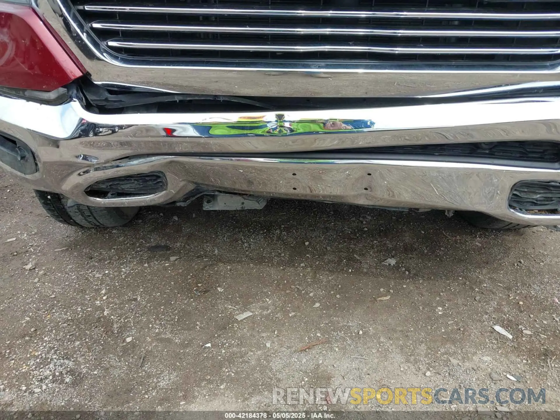 6 Photograph of a damaged car 1C6SRFJT2NN417132 RAM 1500 2022