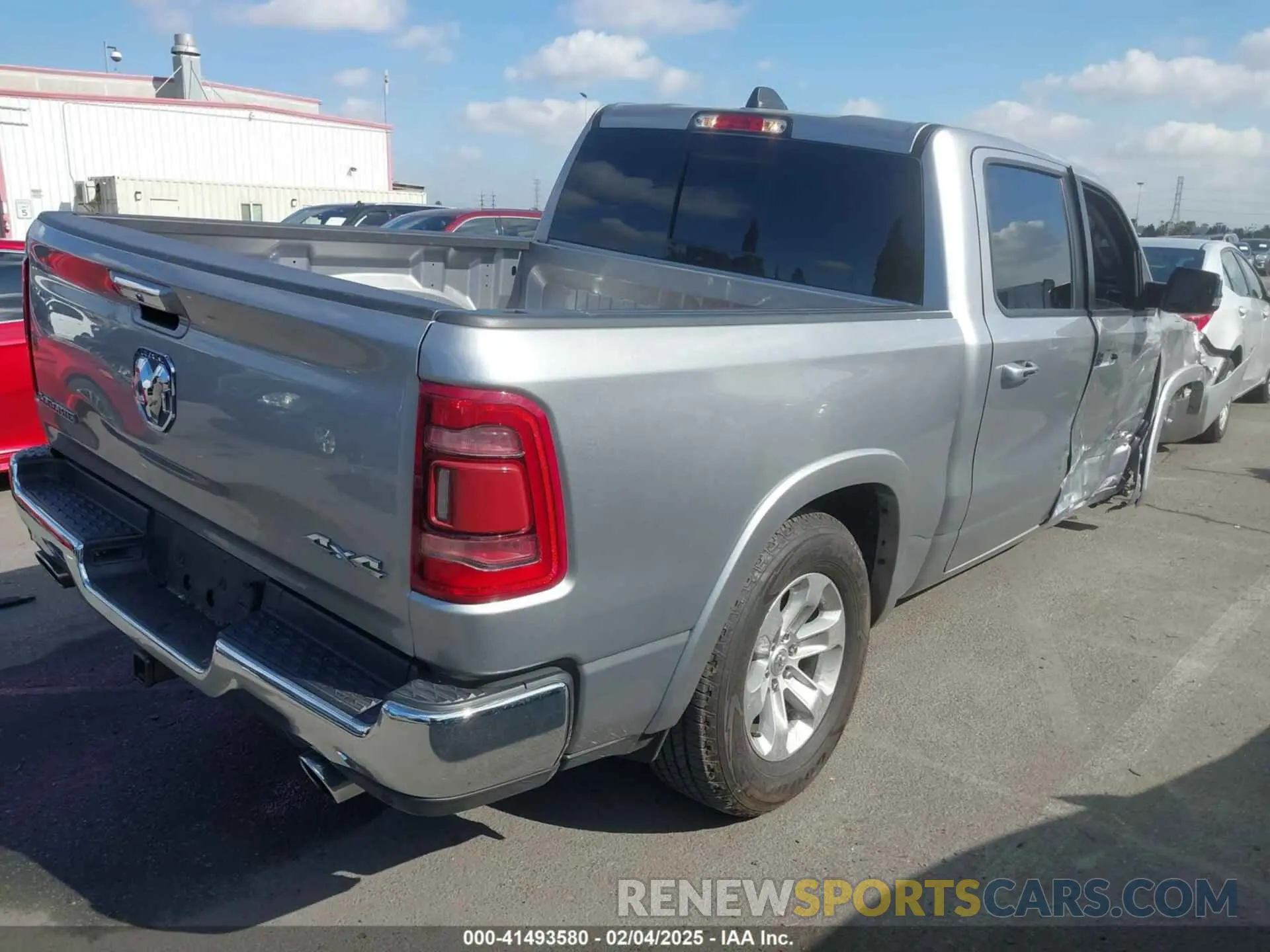 4 Photograph of a damaged car 1C6SRFJT5NN239149 RAM 1500 2022