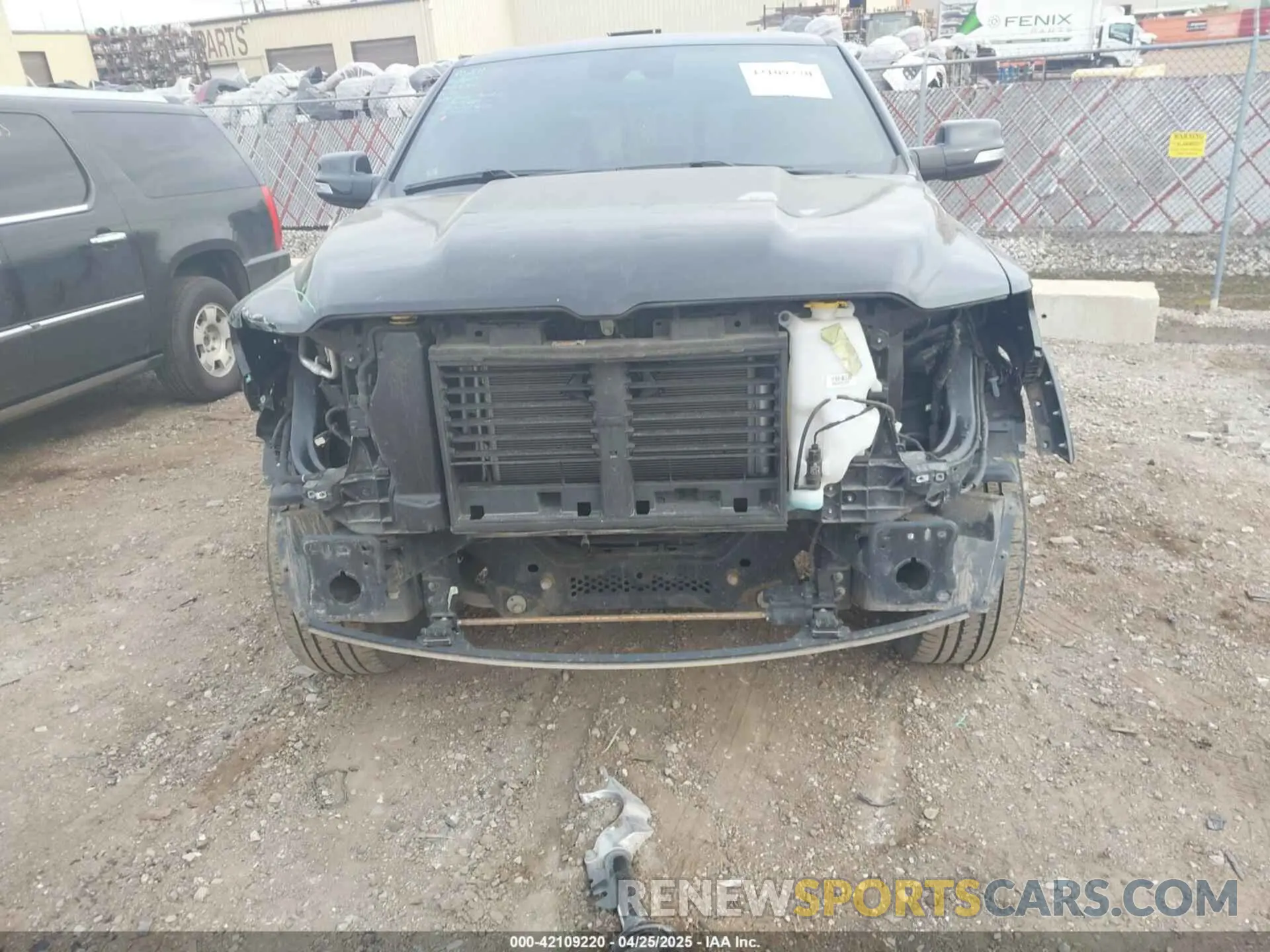 6 Photograph of a damaged car 1C6SRFJT6NN402536 RAM 1500 2022